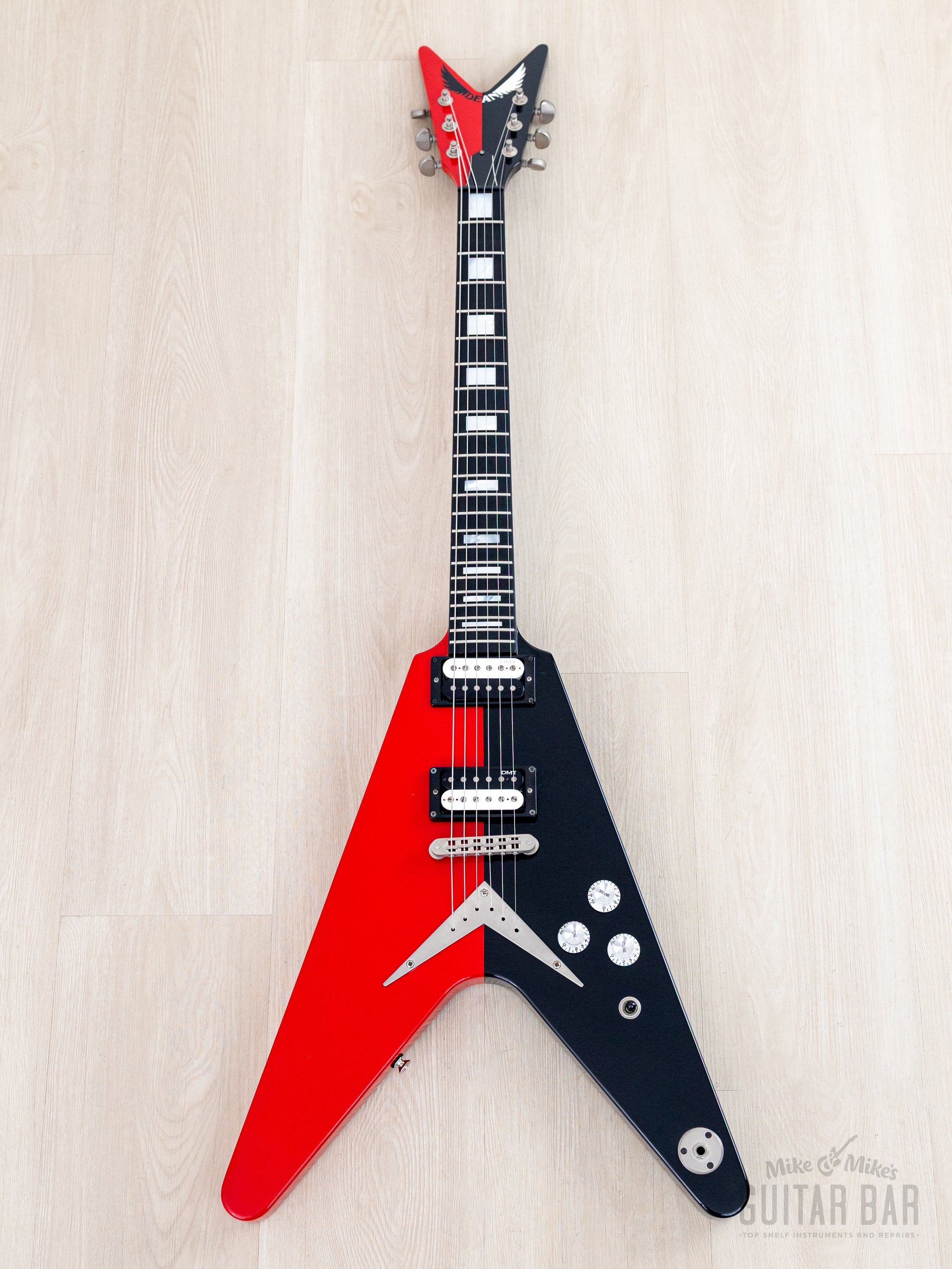 DEAN -「MICHAEL SCHENKER FEST V サイン入り DEAN - MICHAEL SCHENKER FEST V - RED BLACK WHITE | Guitars and More