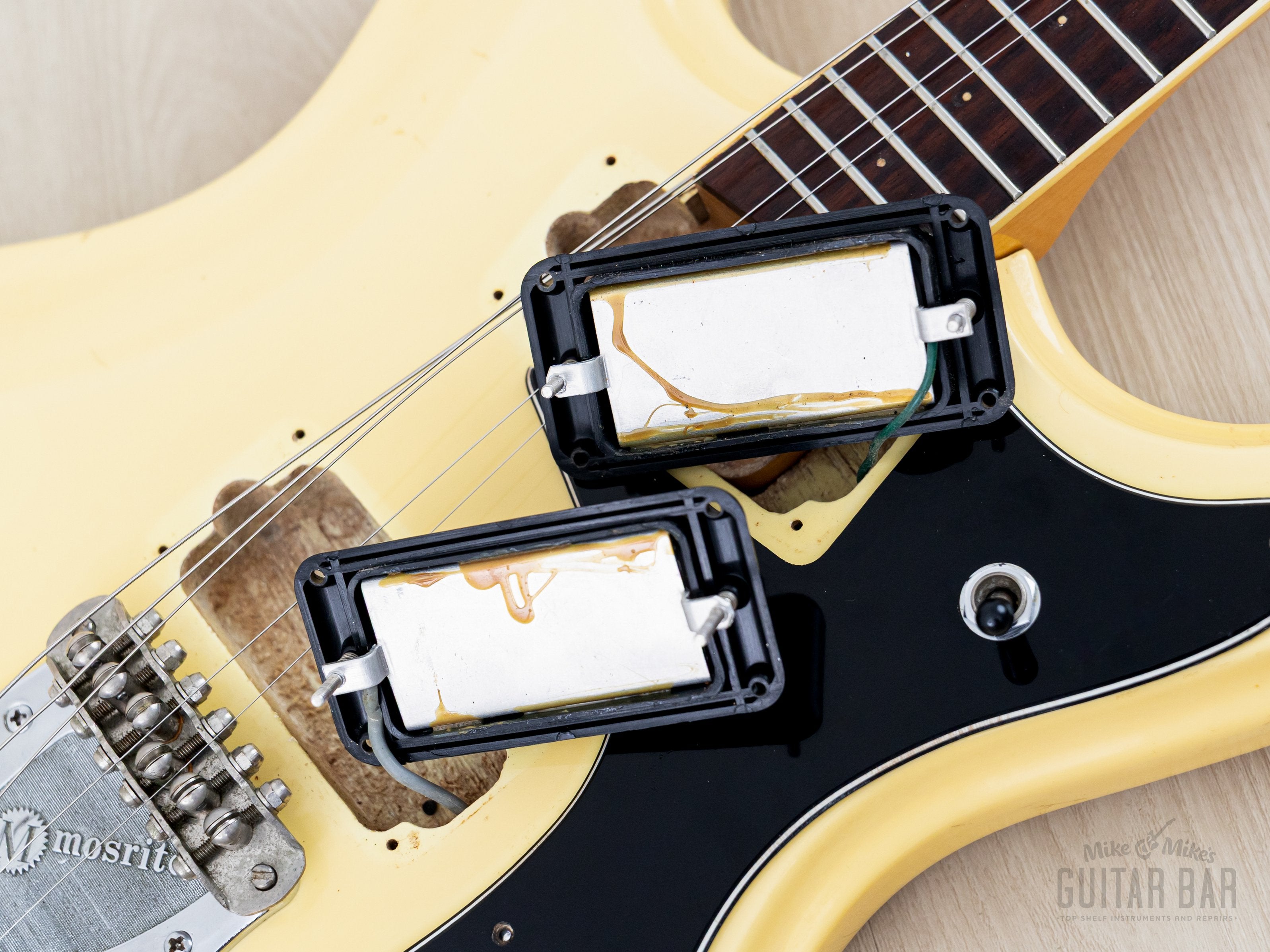 1970s Mosrite Ventures Model “Avenger” Vintage Electric Guitar White w