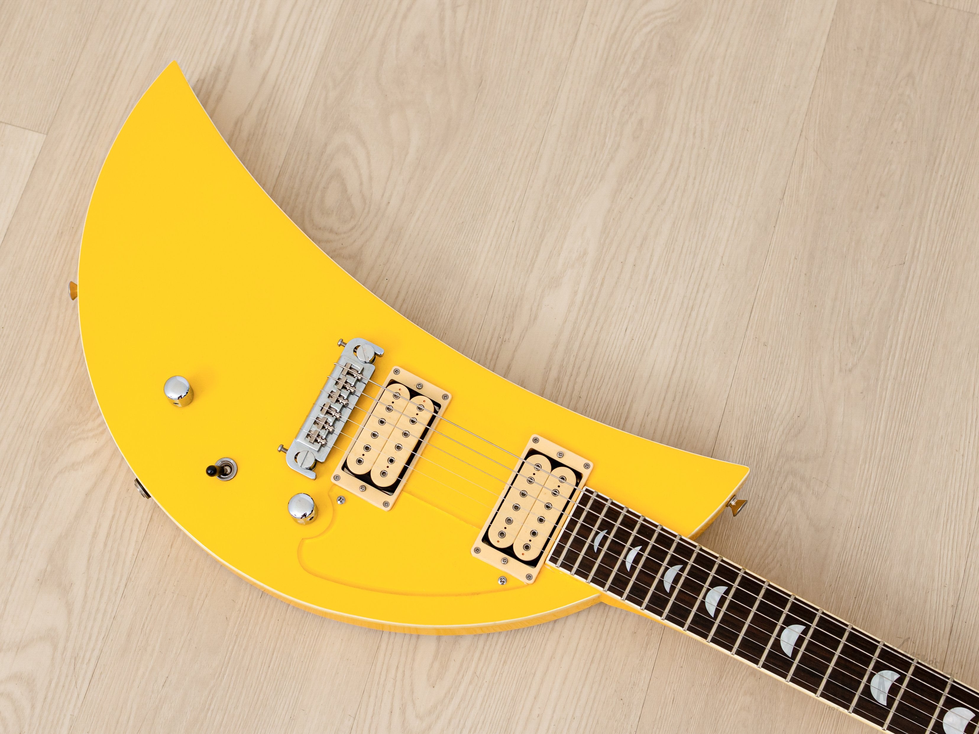 1989 Kawai MoonSault MS-80 Vintage Moon Guitar Near-Mint w/ Hangtags,