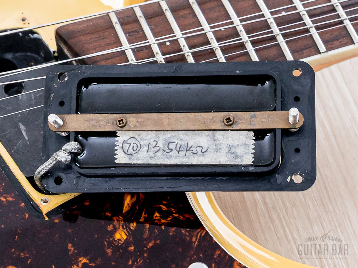 Mosrite '65 PW #60 neck pickup close-up