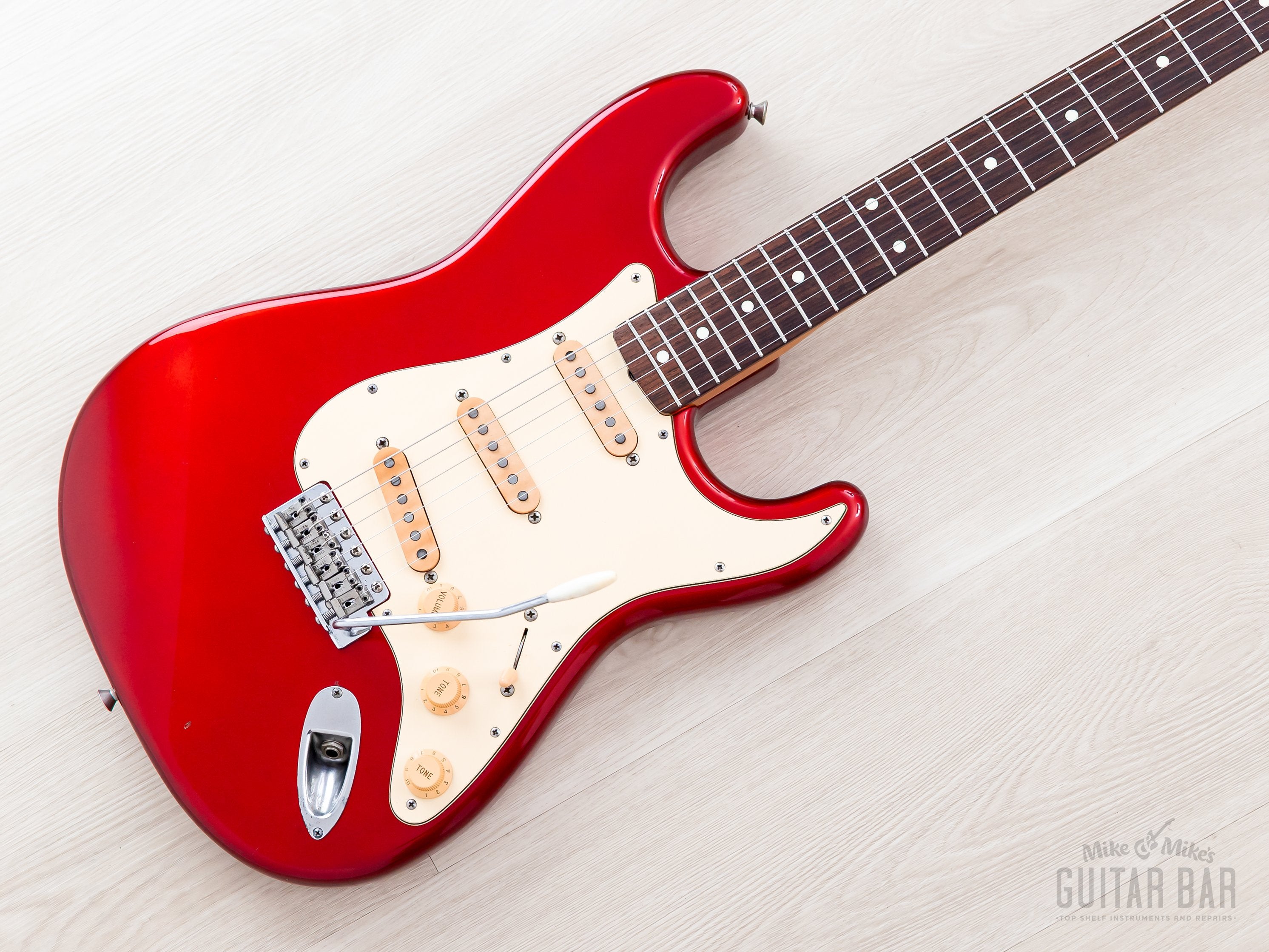 1992 Fender Stratocaster '62 Vintage Reissue ST62-53 Candy Apple Red 1