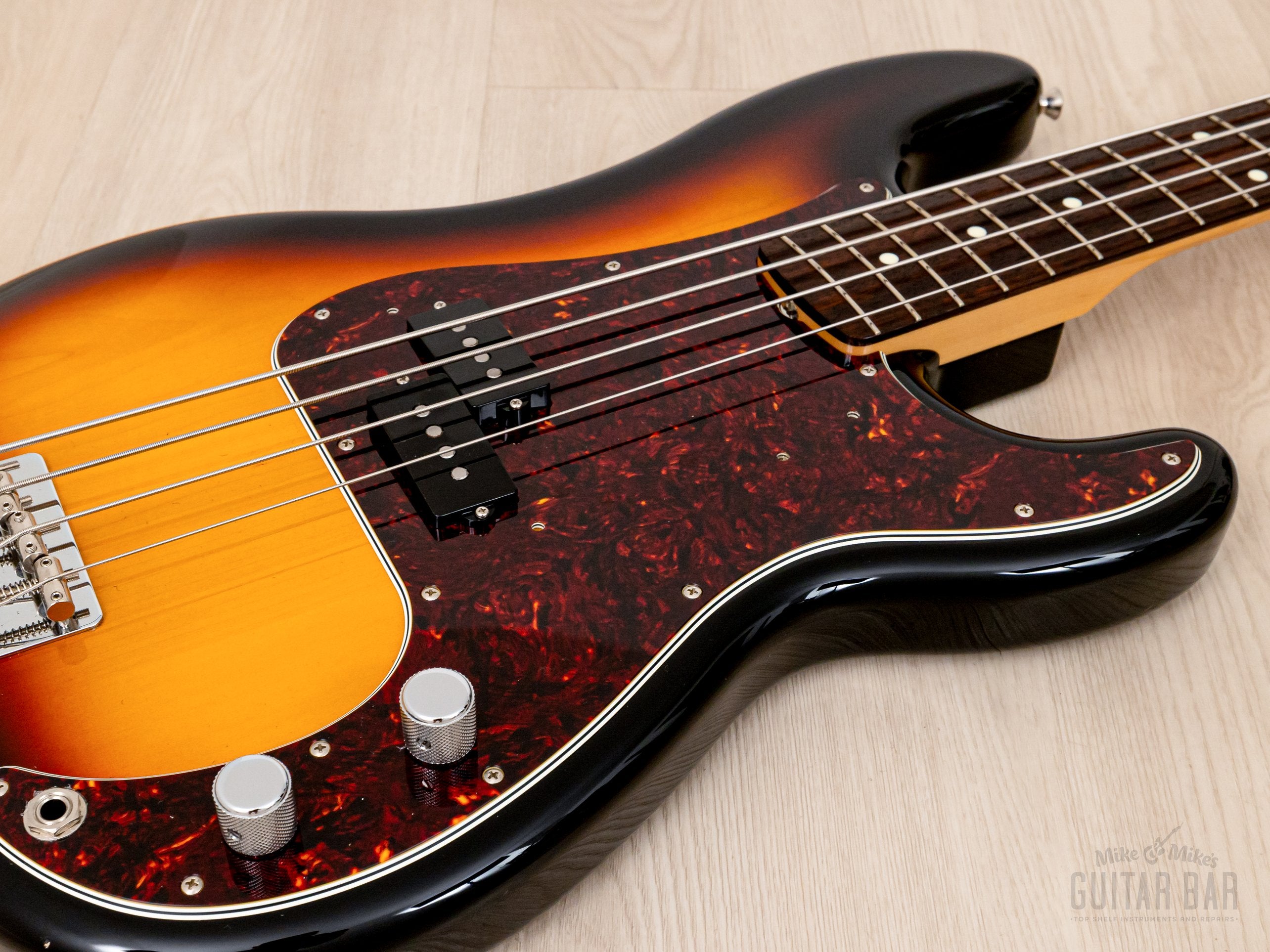 2022 Fender Traditional II 60s Precision Bass Sunburst, Near-Mint, Japan MIJ
