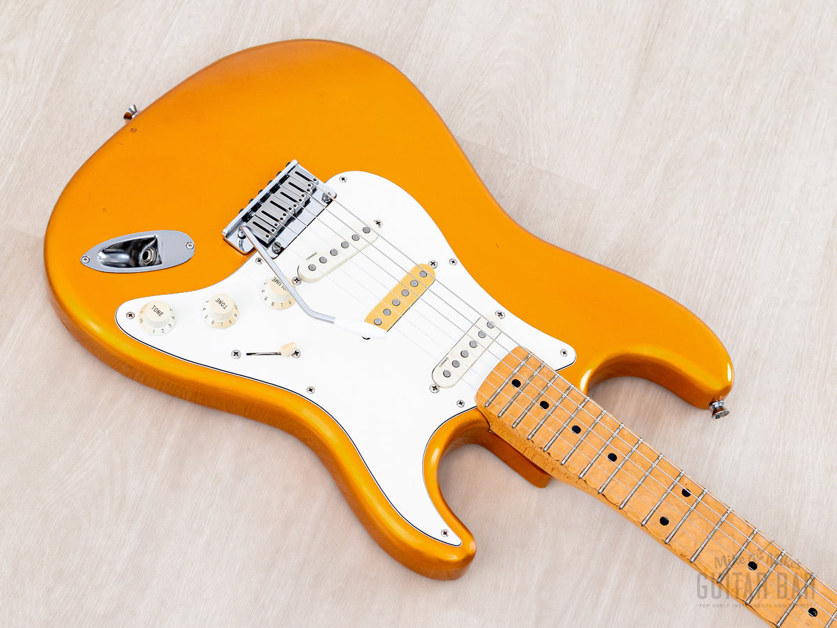 1991 Fender Order Made Yngwie Malmsteen Strat Gold, body angled view, bass side
