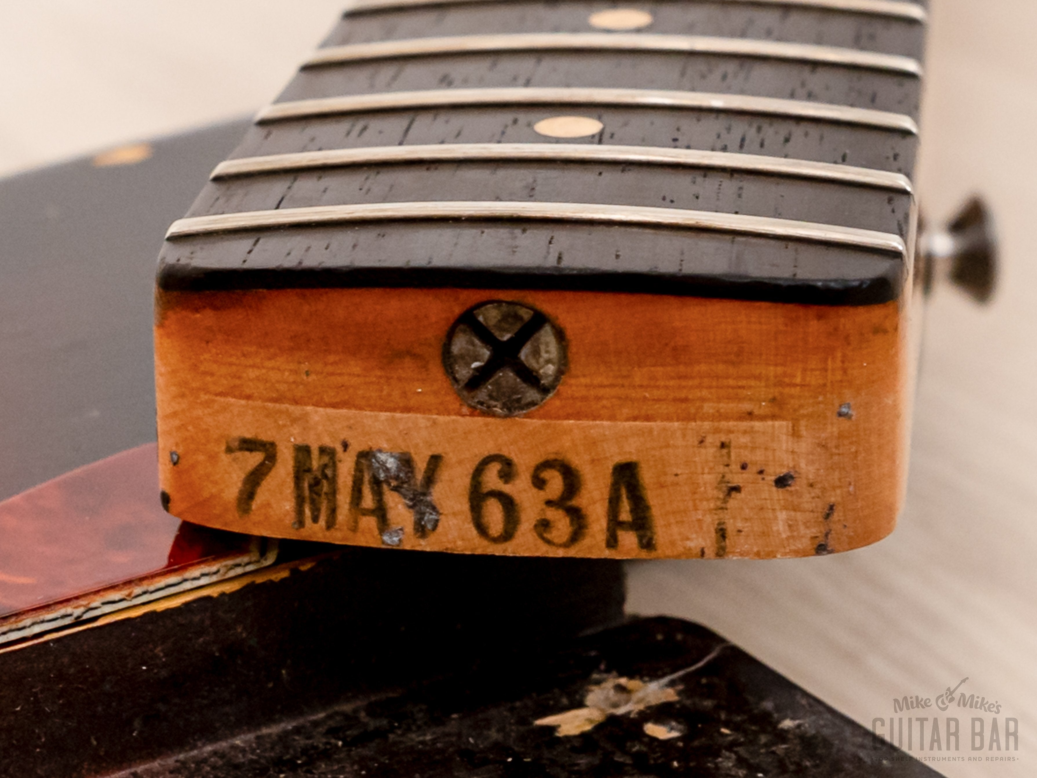 1963 Fender Jazz Bass Pre-CBS Vintage Bass Sunburst w/ Case