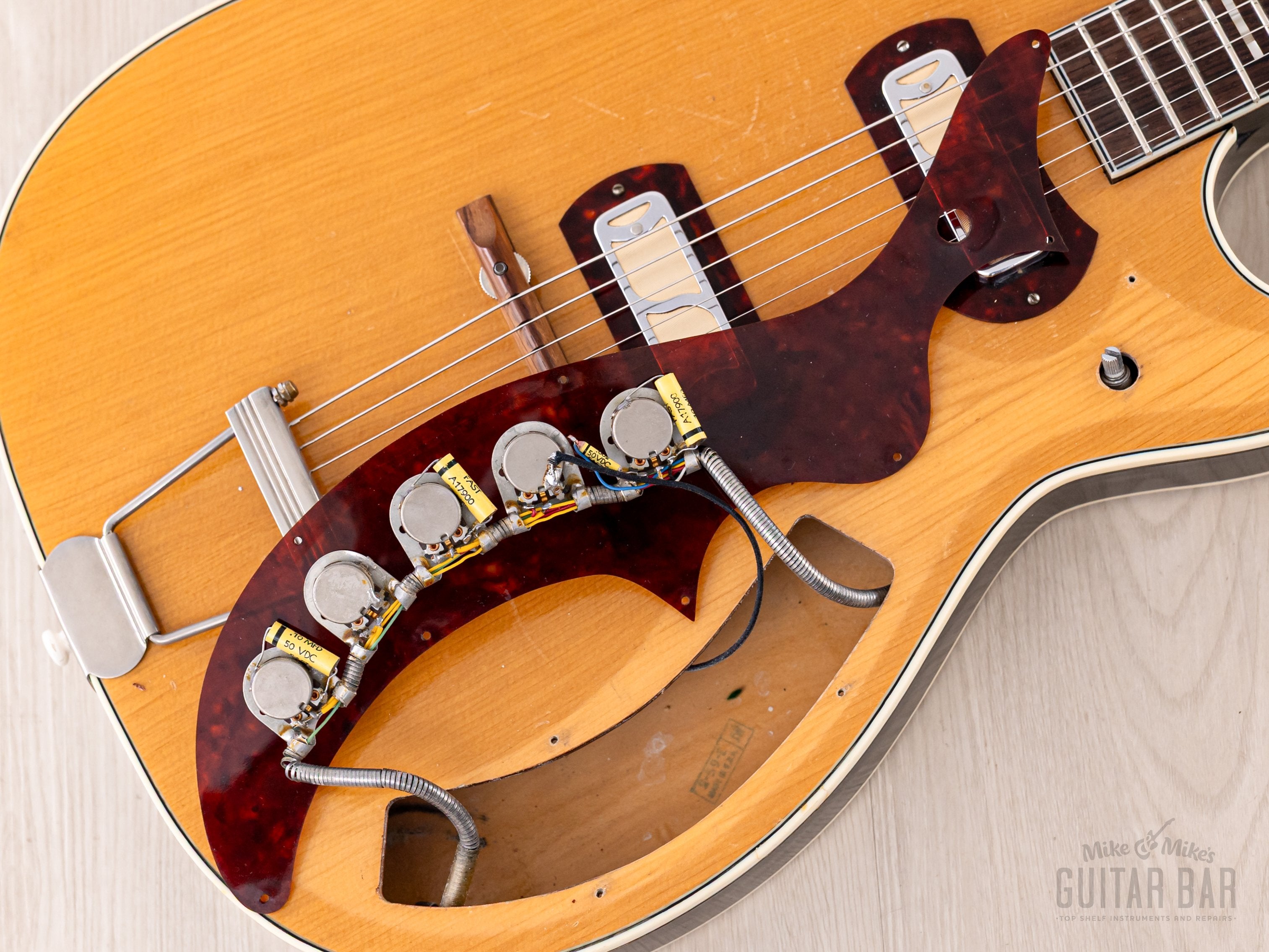 1959 Harmony Stratotone Jupiter H49 Vintage Electric Guitar w/ DeArmond Gold Foils, Case