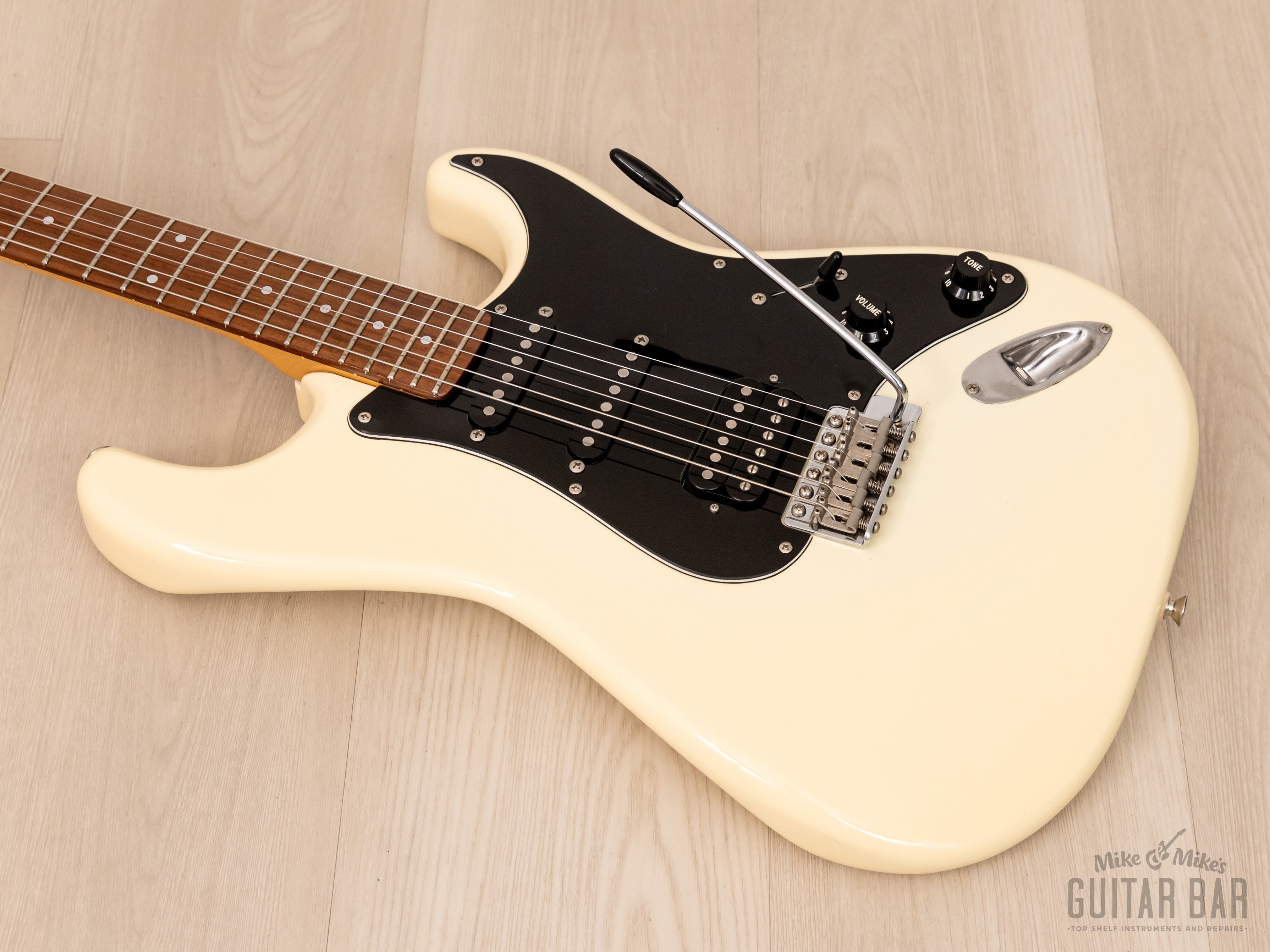 1988 Fender Boxer Series Stratocaster HSS ST314-60 Medium Scale Snow White, Japan MIJ Fujigen