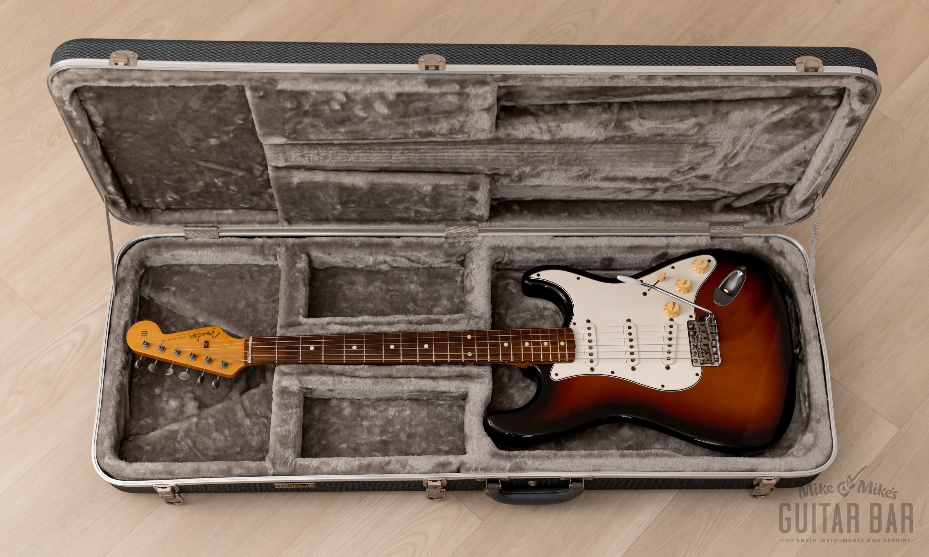1998 Fender Stratocaster ‘62 Vintage Reissue ST62-58US Sunburst w/ USA Pickups & Case, Japan CIJ