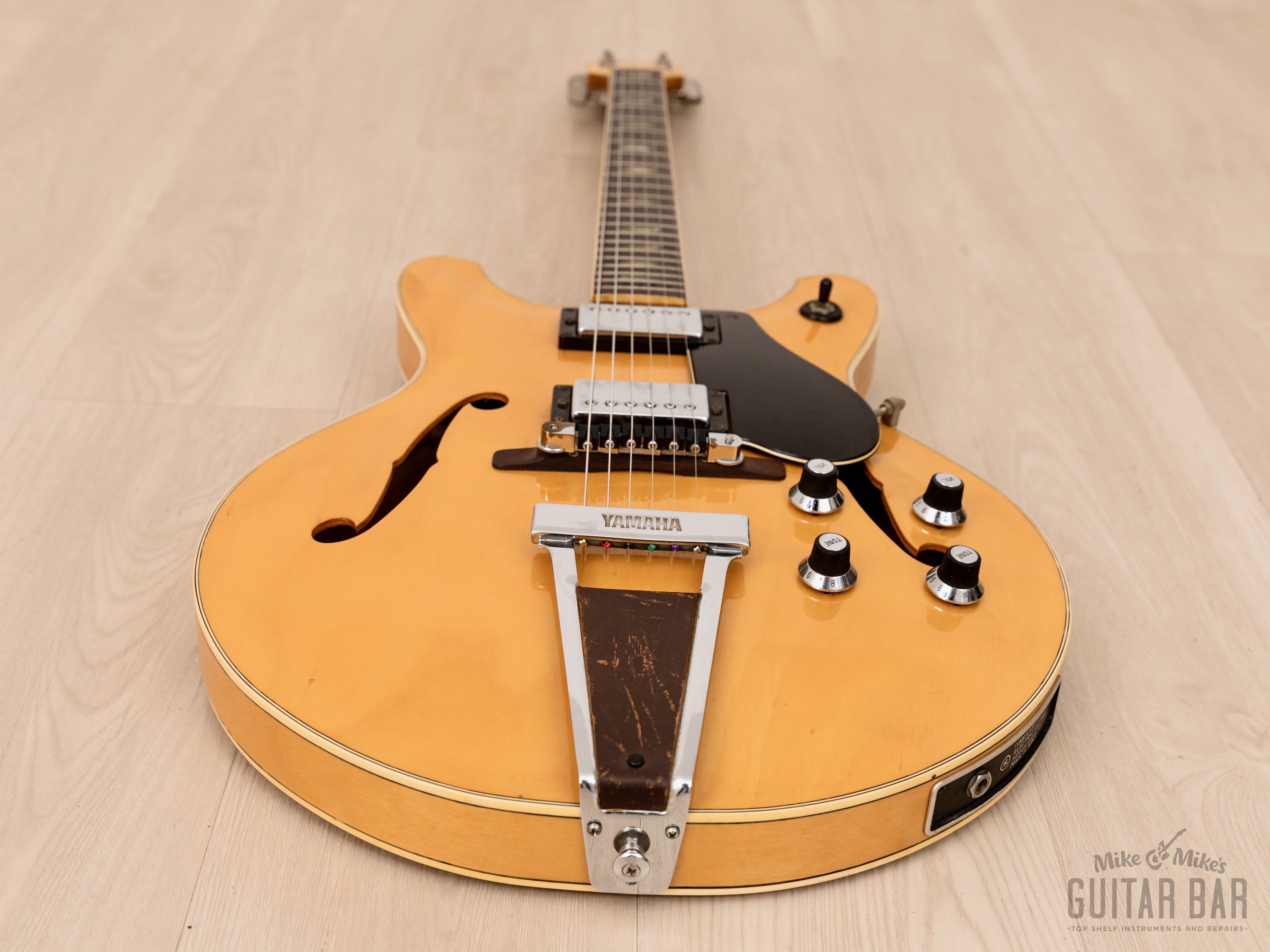 1974 Yamaha SA-60 Super Axe Vintage Semi-Hollow Electric Guitar 