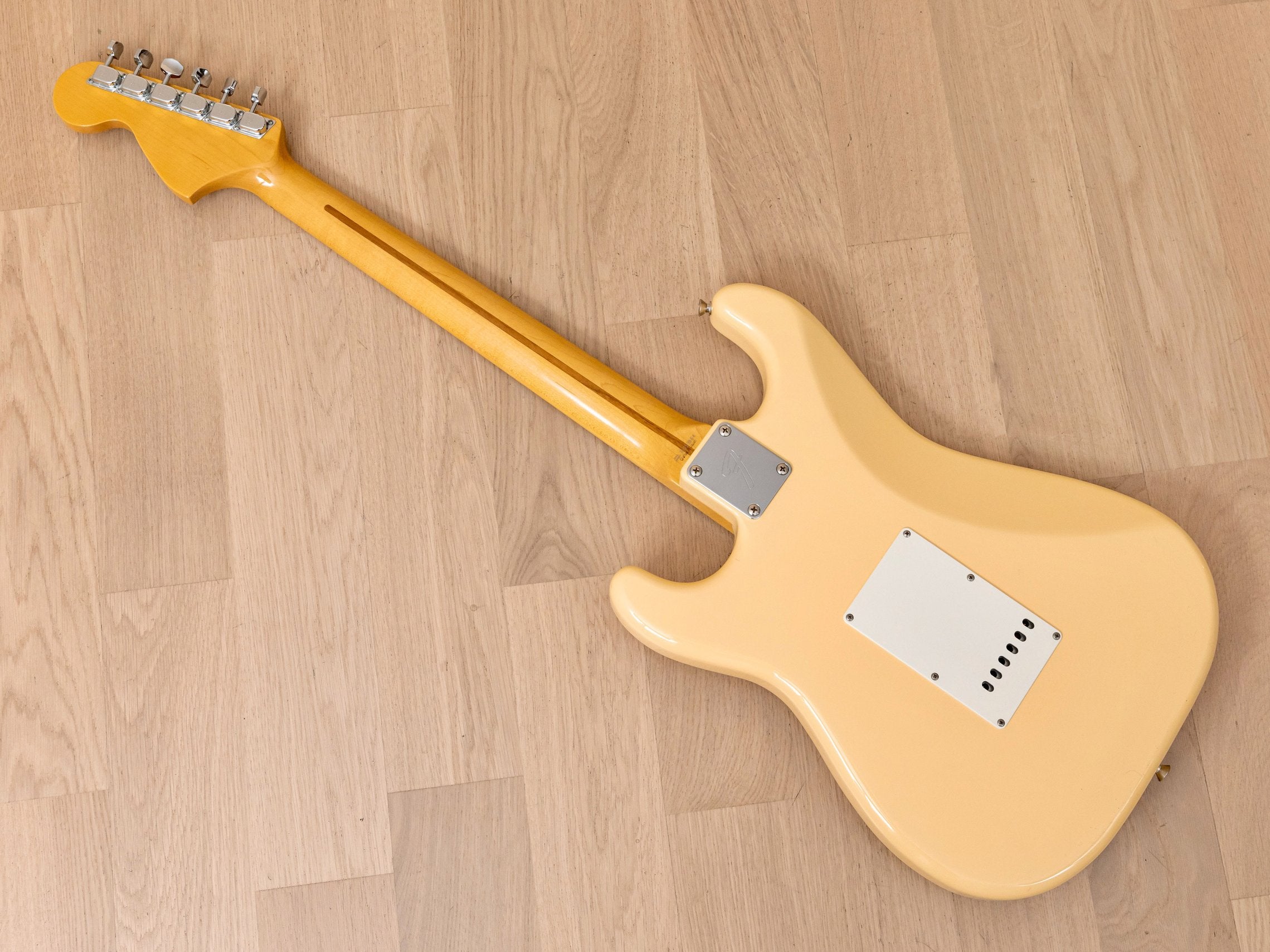 2005 Fender Yngwie Malmsteen Stratocaster ST71-140YM Yellow White w/ USA Noiseless & Tweed Case, Japan CIJ