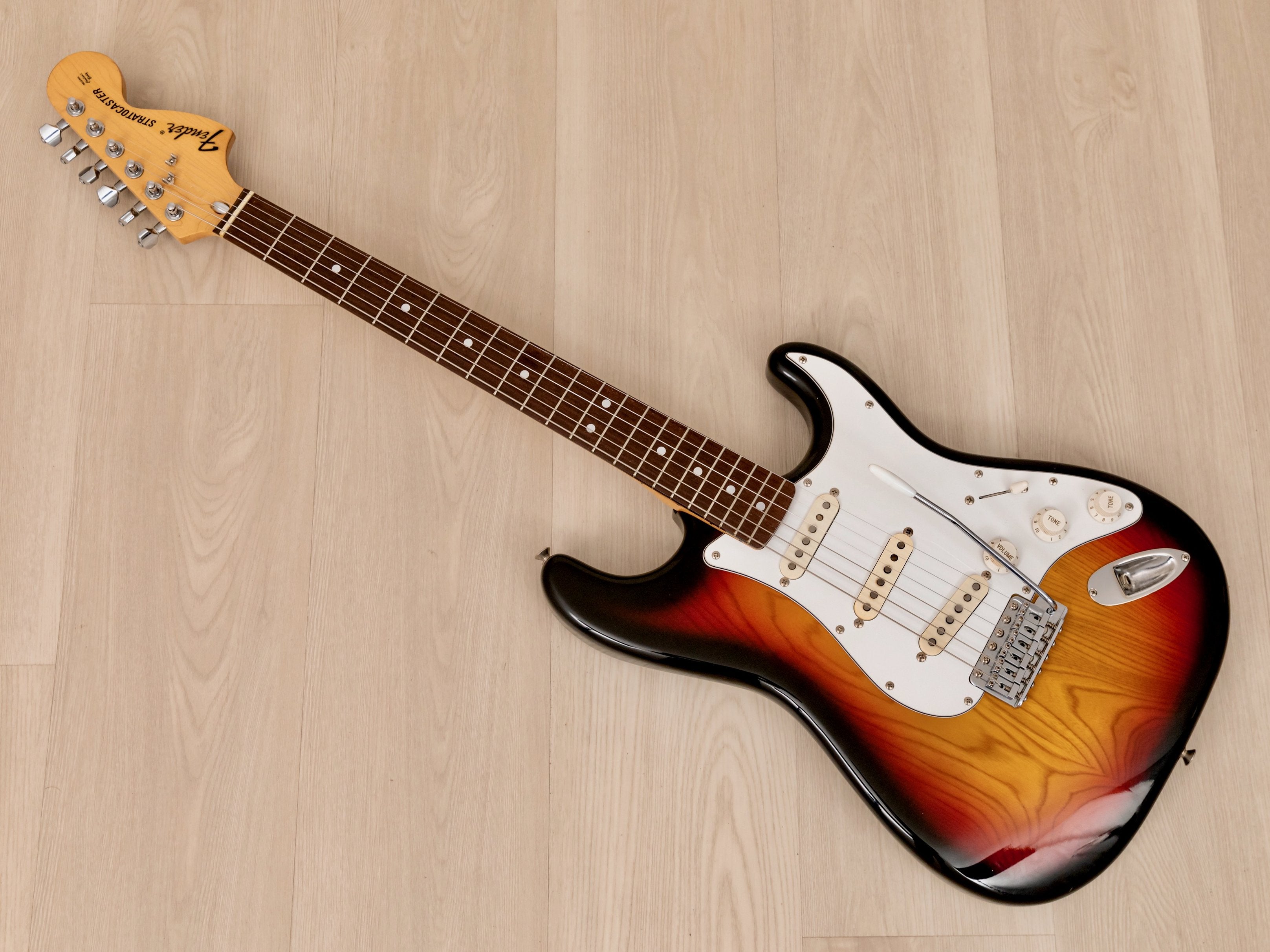 1989 Fender Stratocaster ‘72 Vintage Reissue ST72-55 Sunburst w/ USA Pickups & Hangtags, Japan MIJ Fujigen