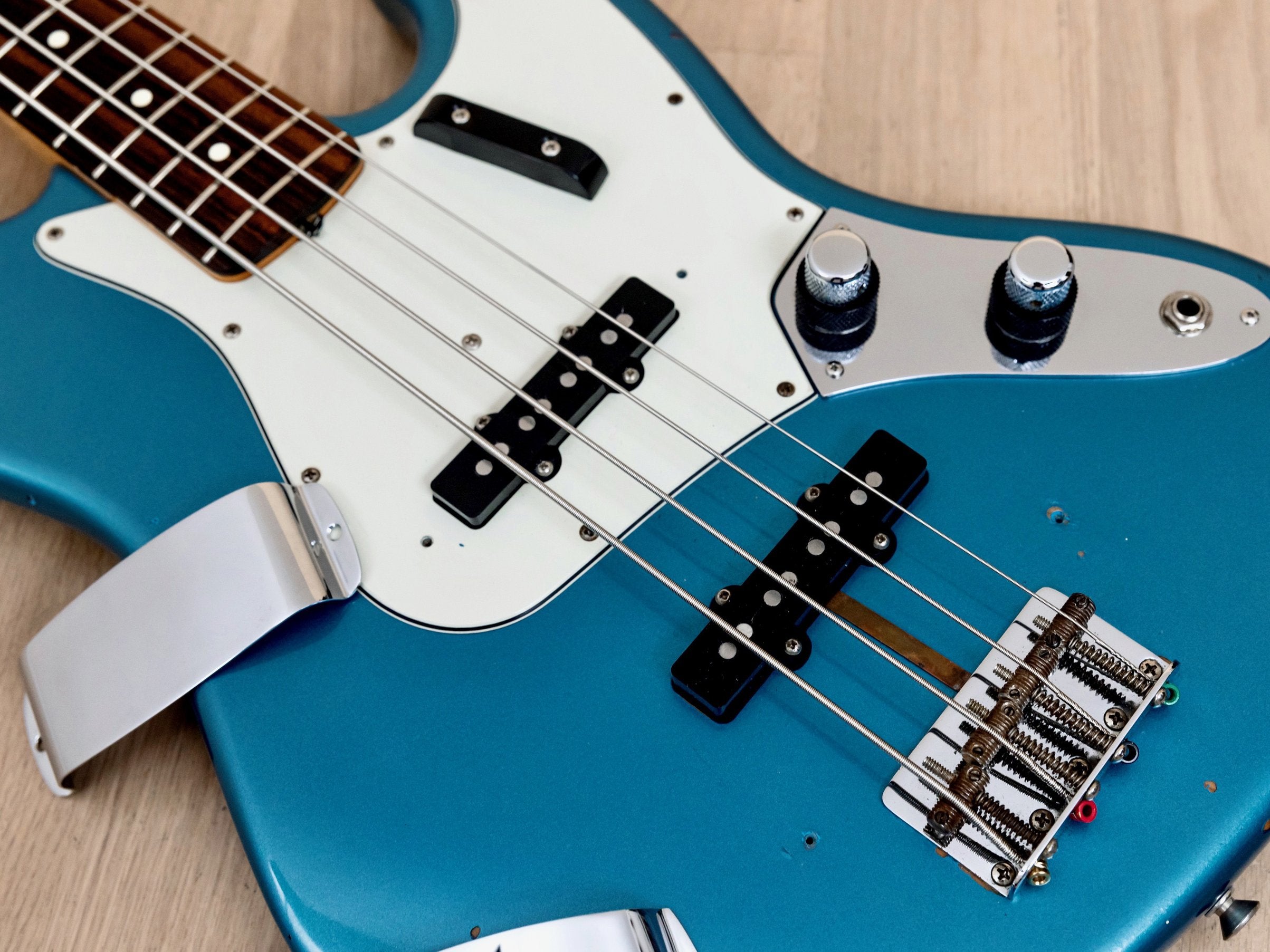 1998 Fender American Vintage '62 Jazz Bass Stack Knob Lake Placid Blue w/ Case, Geddy Lee Pickups