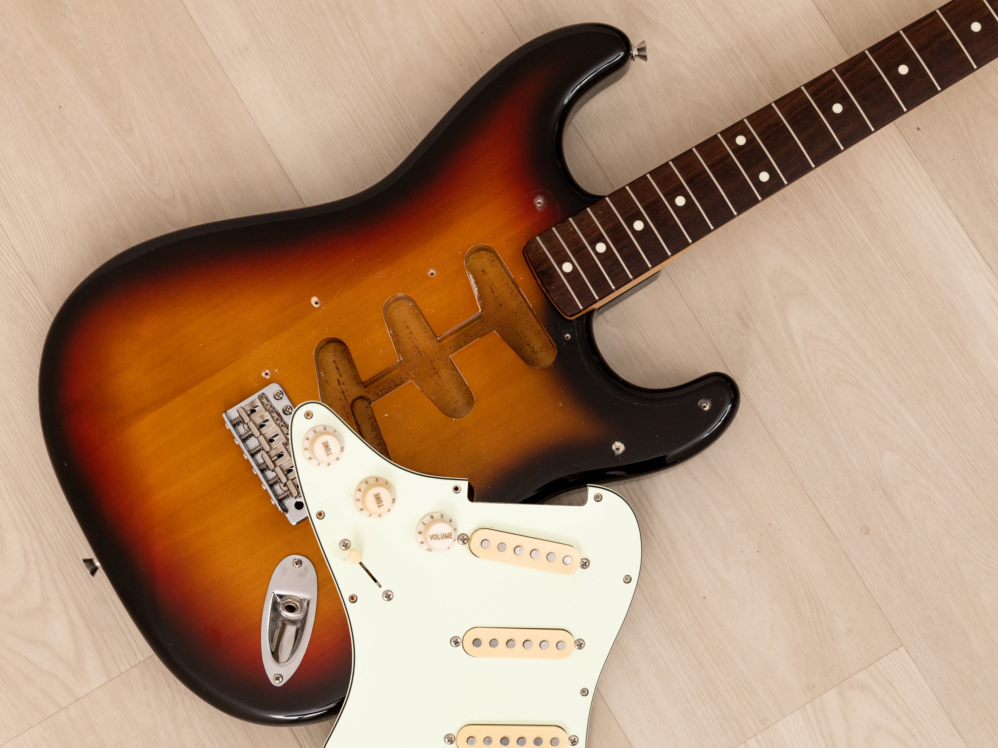 1997 Fender Stratocaster '62 Vintage Reissue ST62-53 Sunburst 100%  Original, Japan CIJ