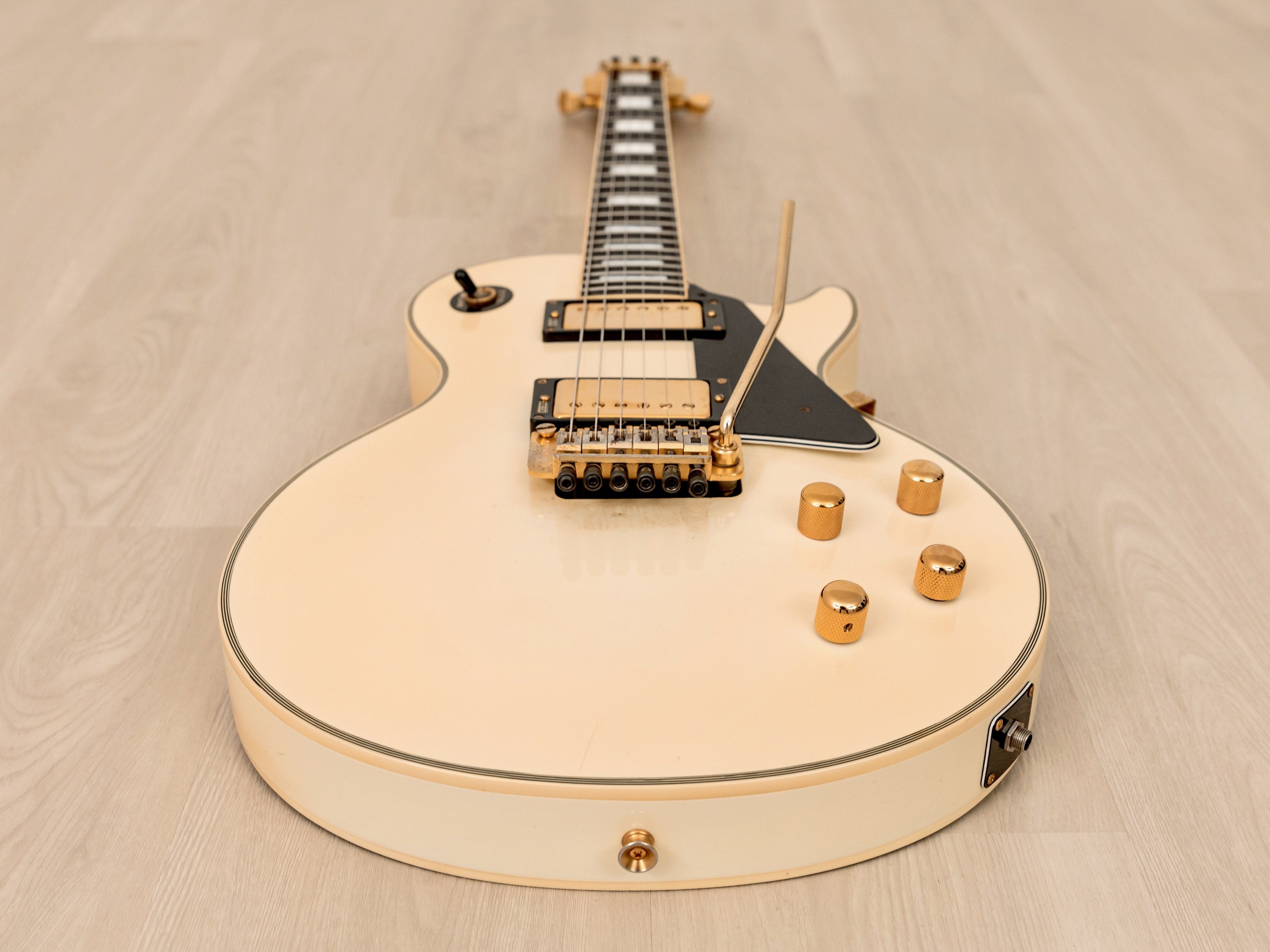 1989 Burny LC-100YS Yasu Signature Vintage Guitar Snow White w/ Tremolo & Case, Japan Fernandes