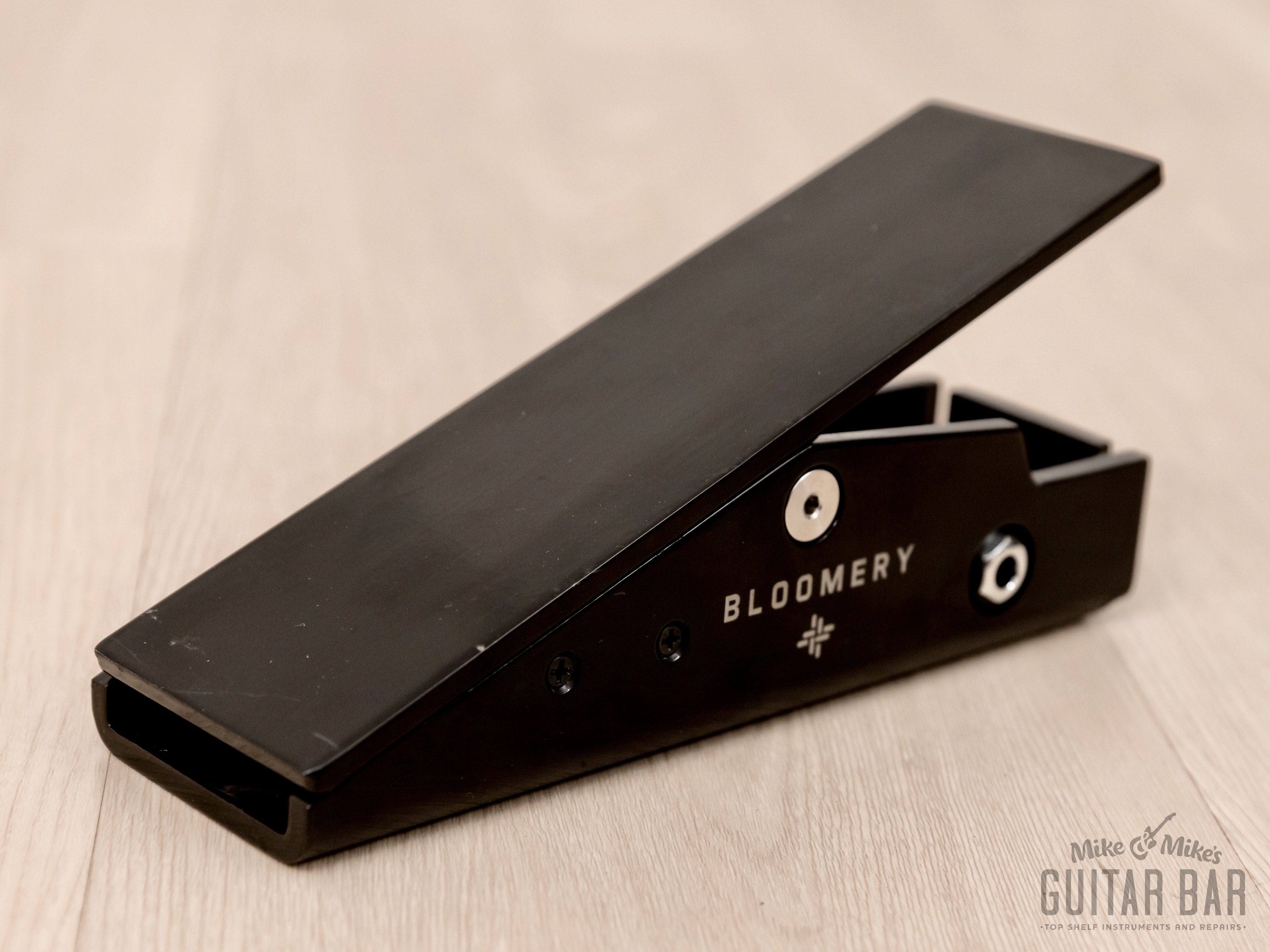 Tapestry Audio Bloomery Active Volume Pedal – Mike & Mike's Guitar Bar