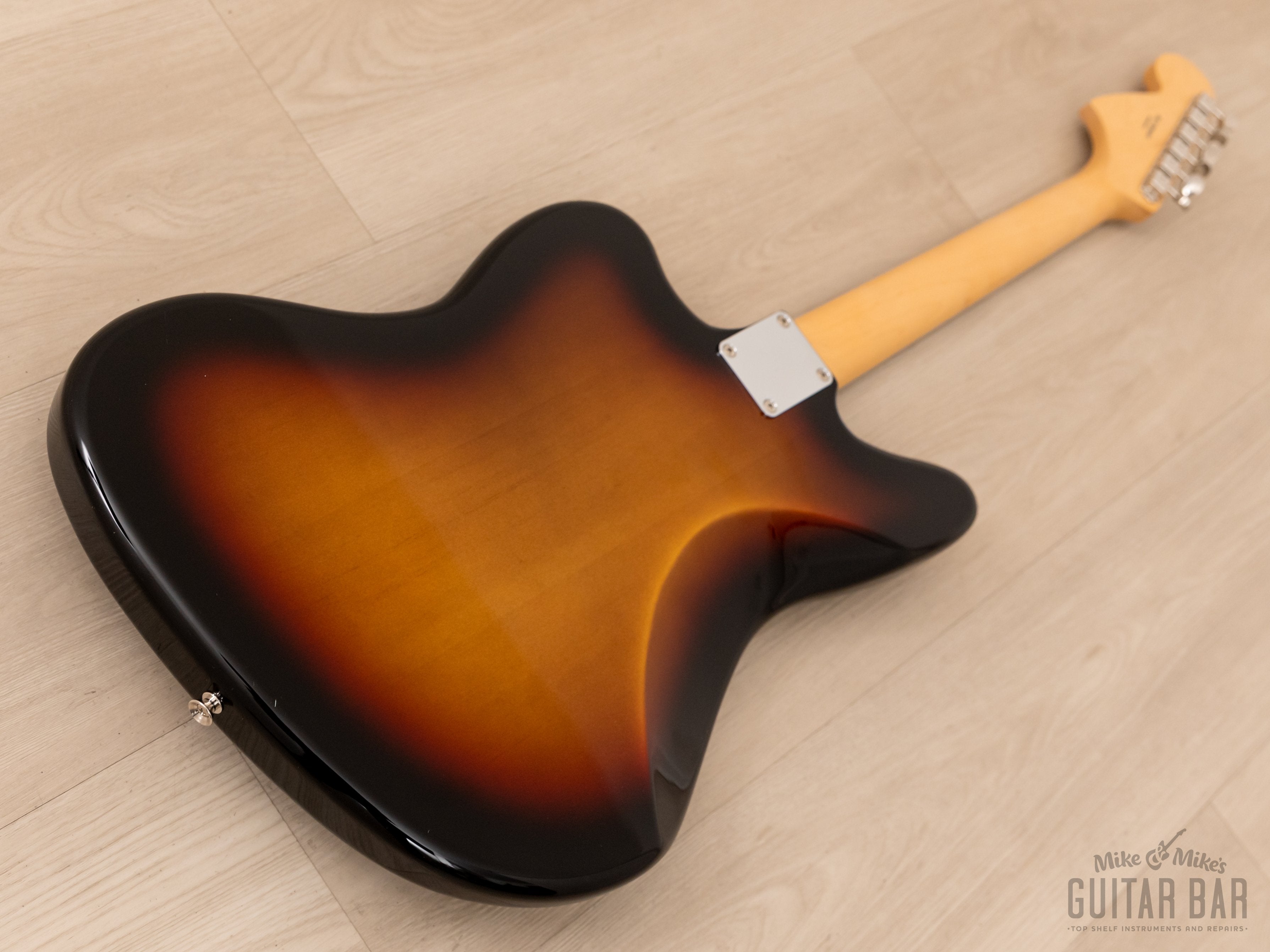 2023 Fender Traditional II 60s Jaguar Offset Guitar Sunburst Mint Condition, Japan MIJ