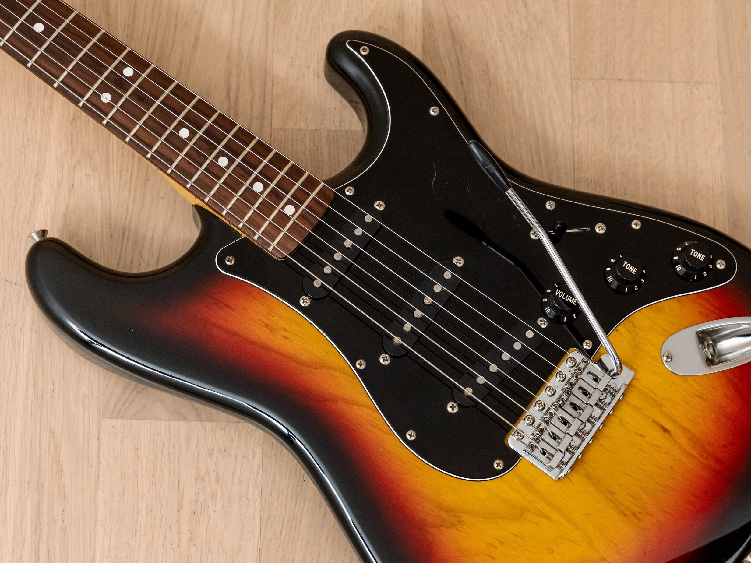 2005 Fender Stratocaster '71 Vintage Reissue ST71-85TX Sunburst w/ USA Pickups, Japan CIJ