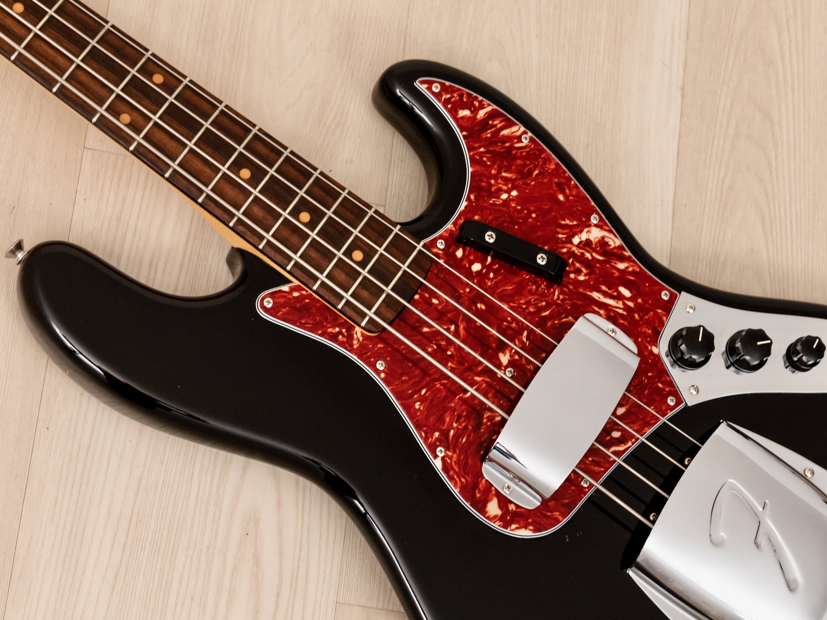 2013 Fender American Vintage '64 Jazz Bass Black w/ Case, Hangtags