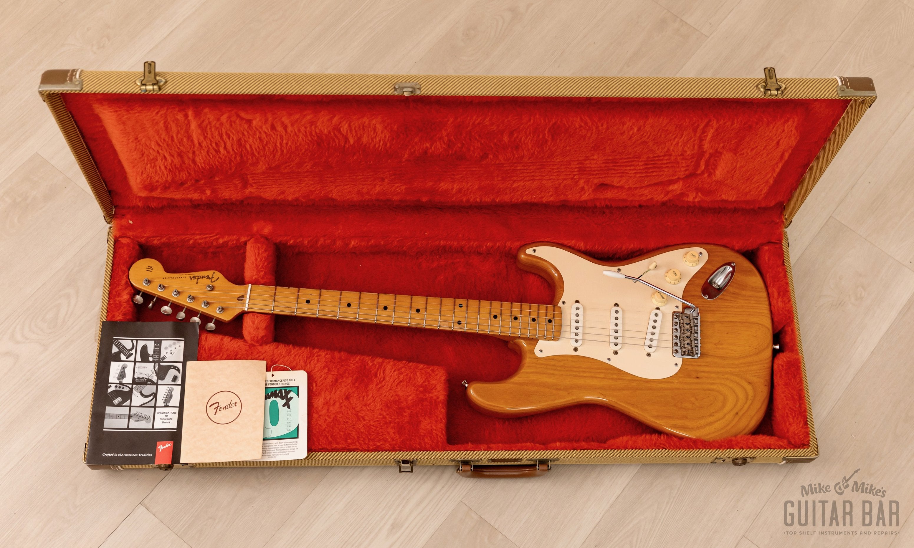 1993 Fender Custom Edition '54 Stratocaster ST54-75RV, USA Pickups, Lacquer  Finish & Tweed Case, Japan MIJ