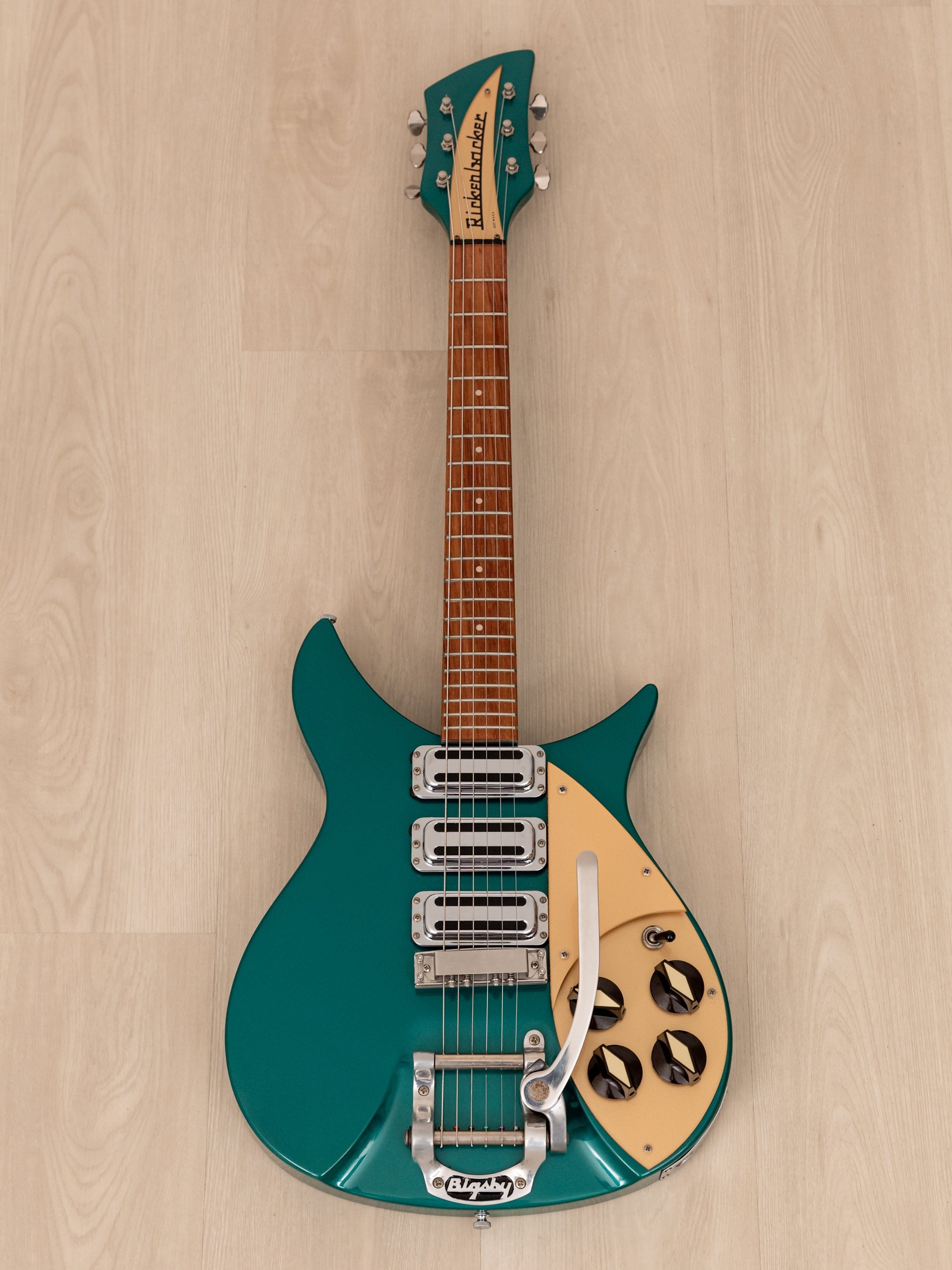 2000 Rickenbacker 325V59 Capri Custom Color Turquoise w/ Bigsby B5, Mastery M5 & Case