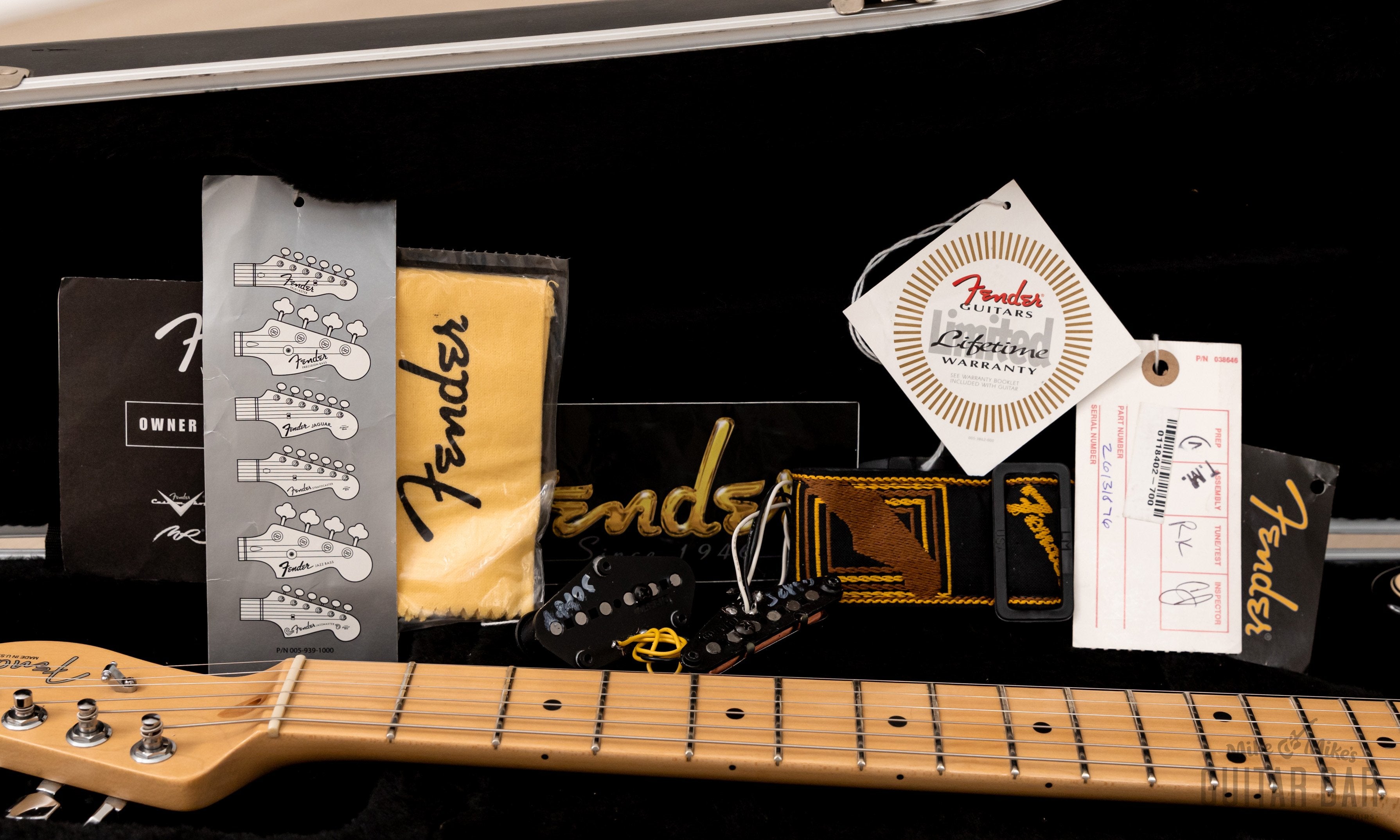 2006 Fender American Standard Telecaster Sunburst w/ Lindy Fralin, Case & Hangtags