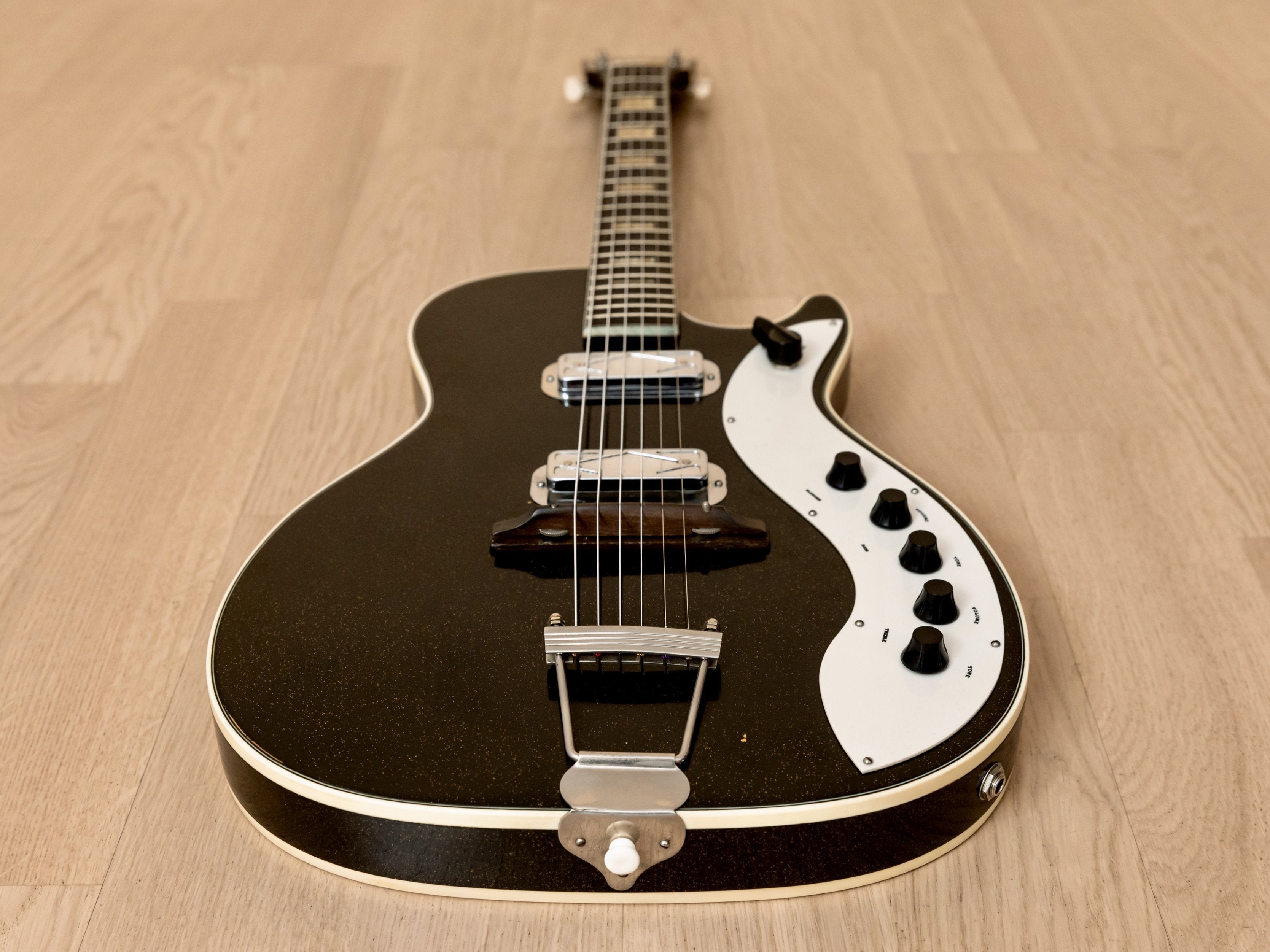 1963 Silvertone Stratotone Jupiter 1423 Vintage Guitar by Harmony USA, DeArmond Gold Foils