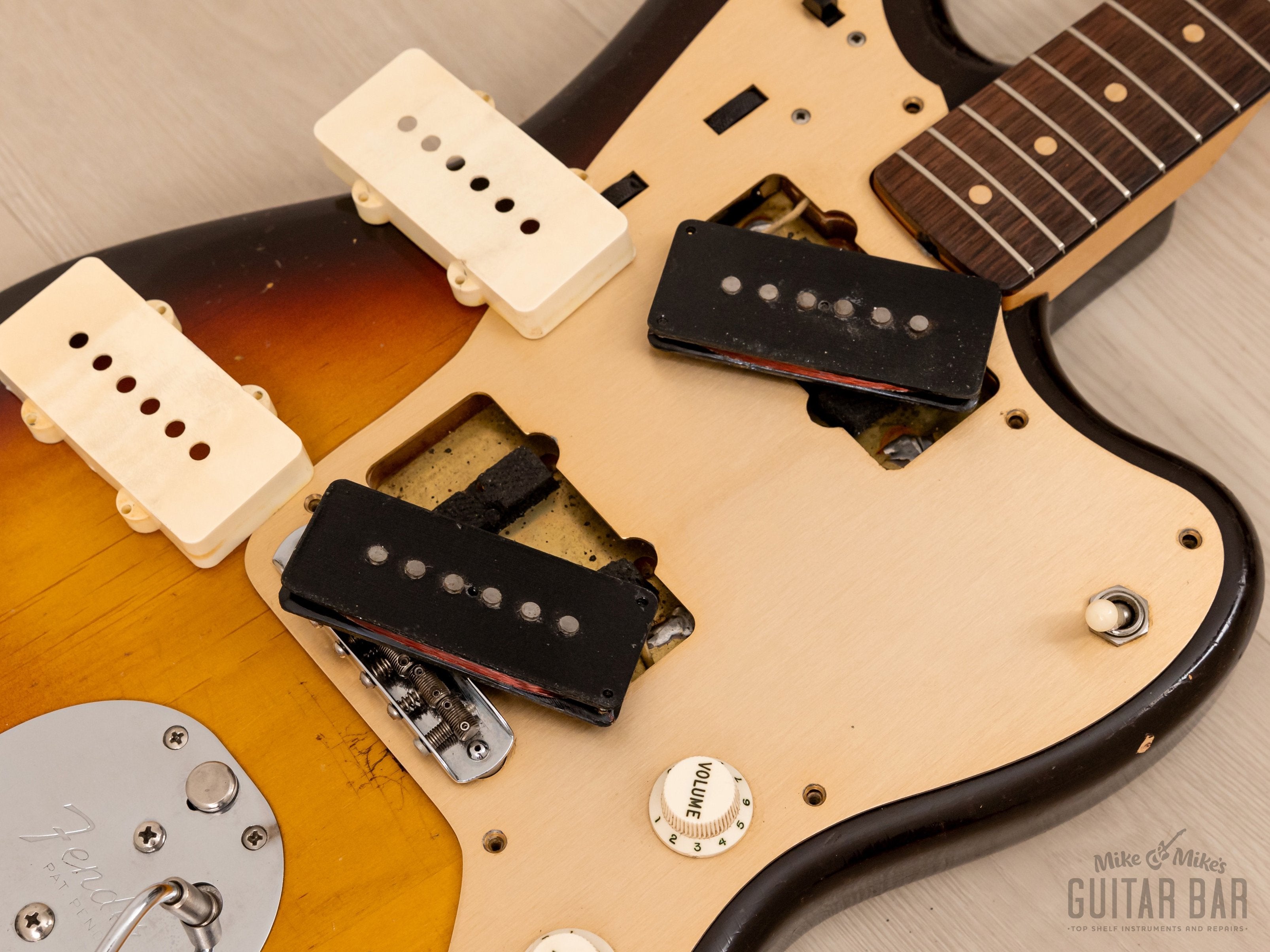 1959 Fender Jazzmaster Vintage Offset Guitar Sunburst w/ Tweed Case, Ed King-Owned (Lynyrd Skynyrd)
