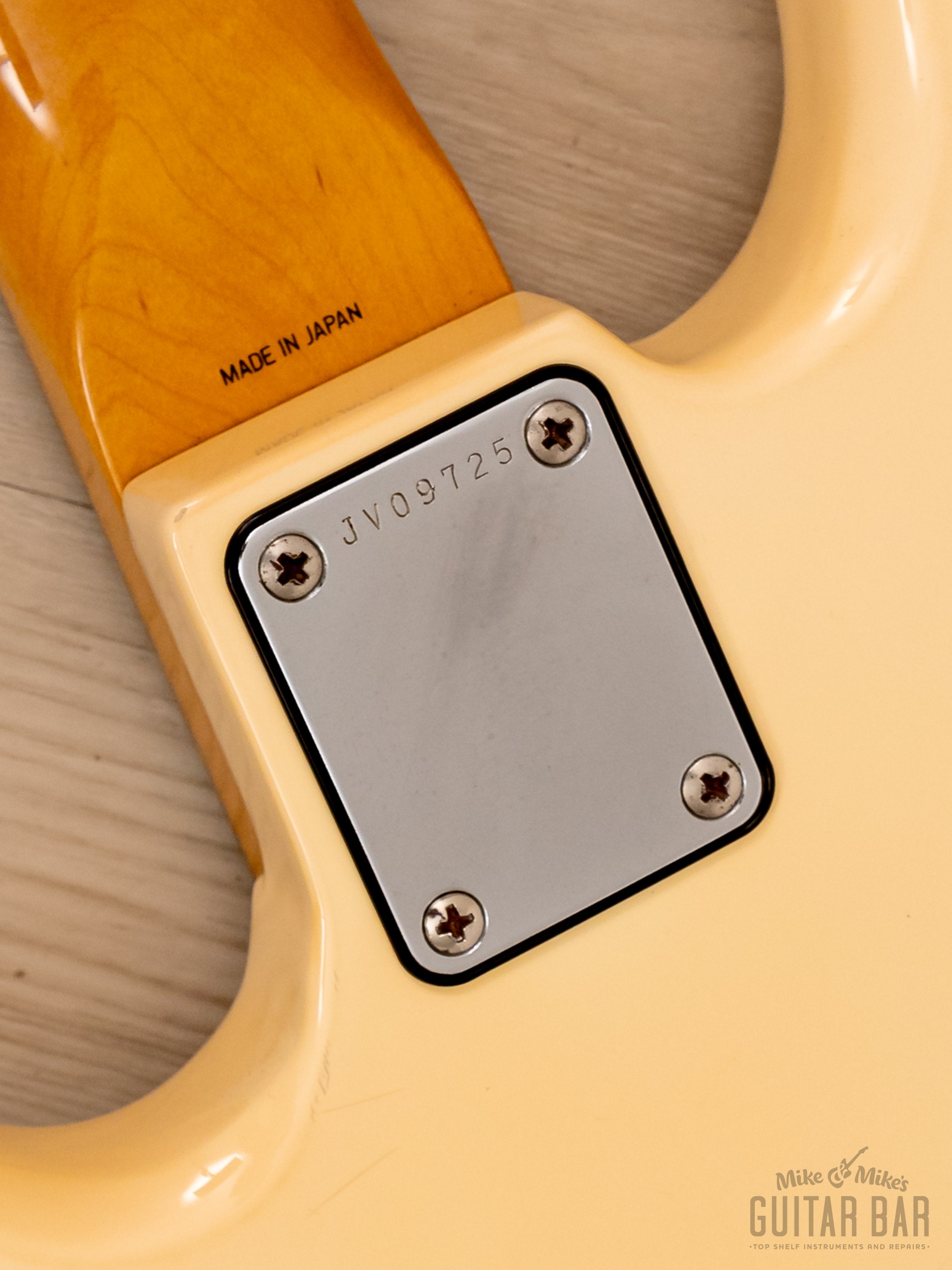 1984 Fender Jazz Bass '62 Vintage Reissue JV JB62-115 Olympic White Lacquer w/ USA Pickups, Japan MIJ Fujigen