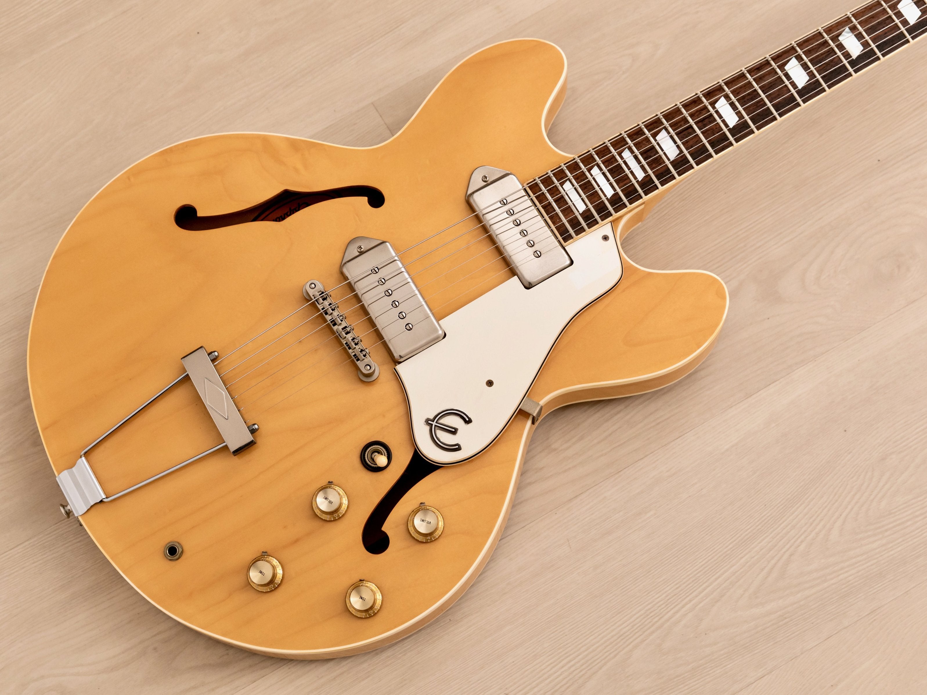 Epiphone deals casino revolution