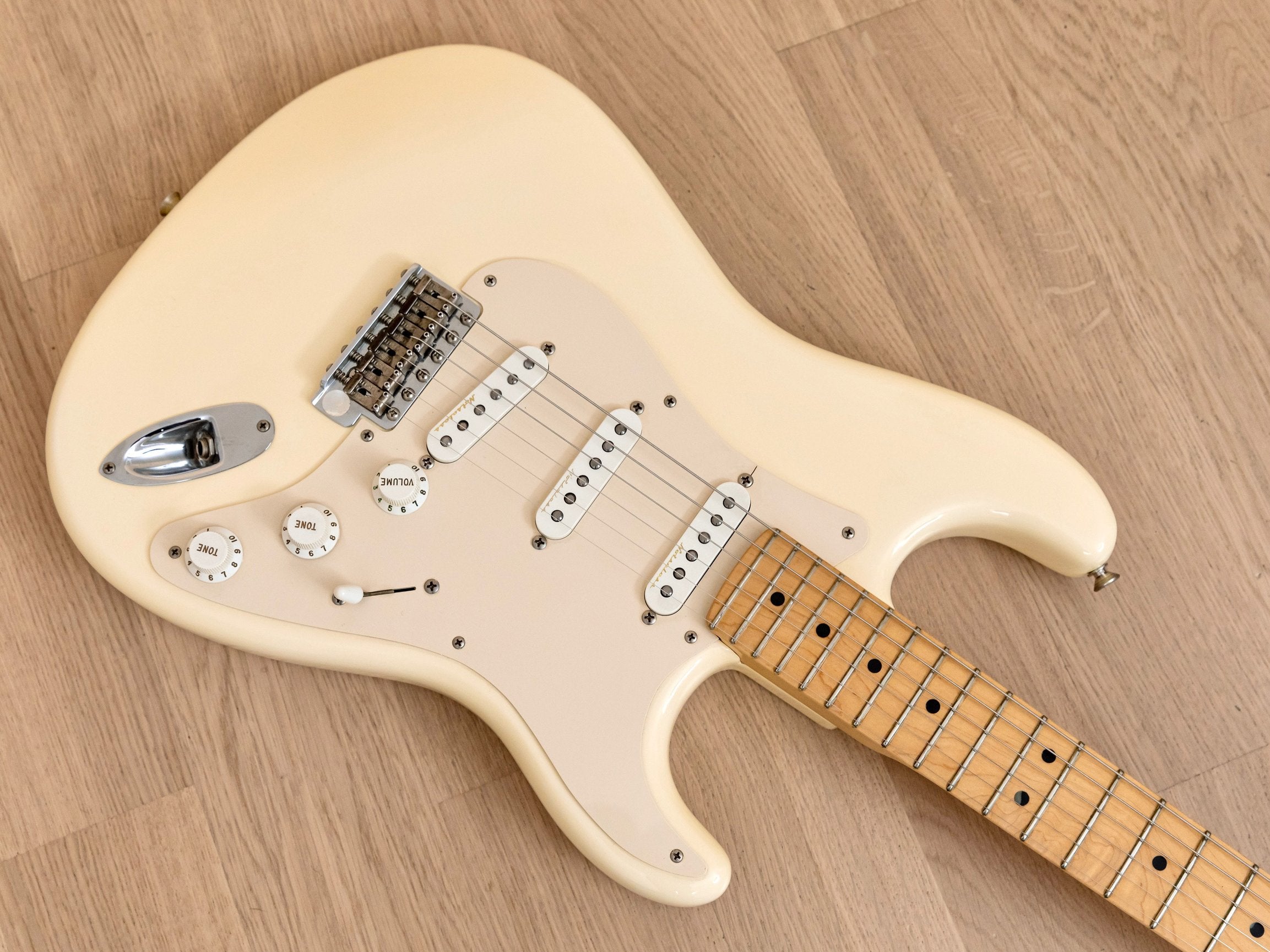 2002 Fender Artist Series Eric Clapton Signature Stratocaster, Olympic White w/ Case & Hangtags