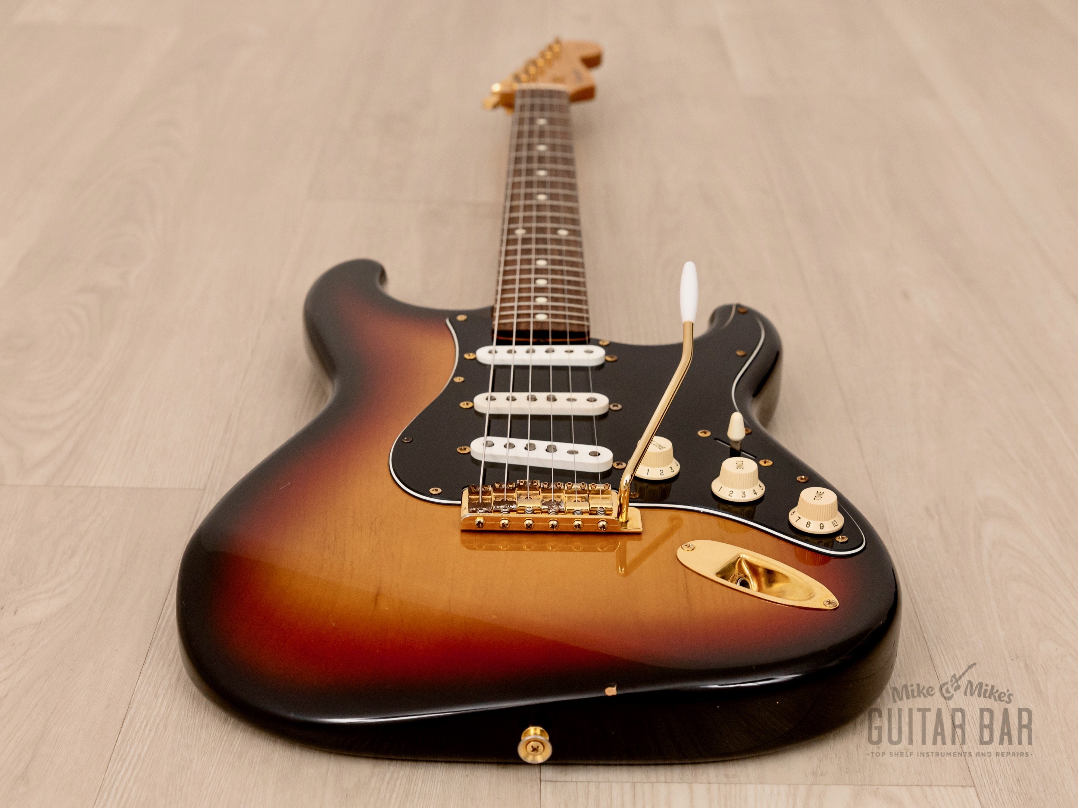 1999 Fender Stratocaster ‘62 Vintage Reissue ST62G-80TX Sunburst w/ USA Pickups & Gold Hardware, Japan CIJ