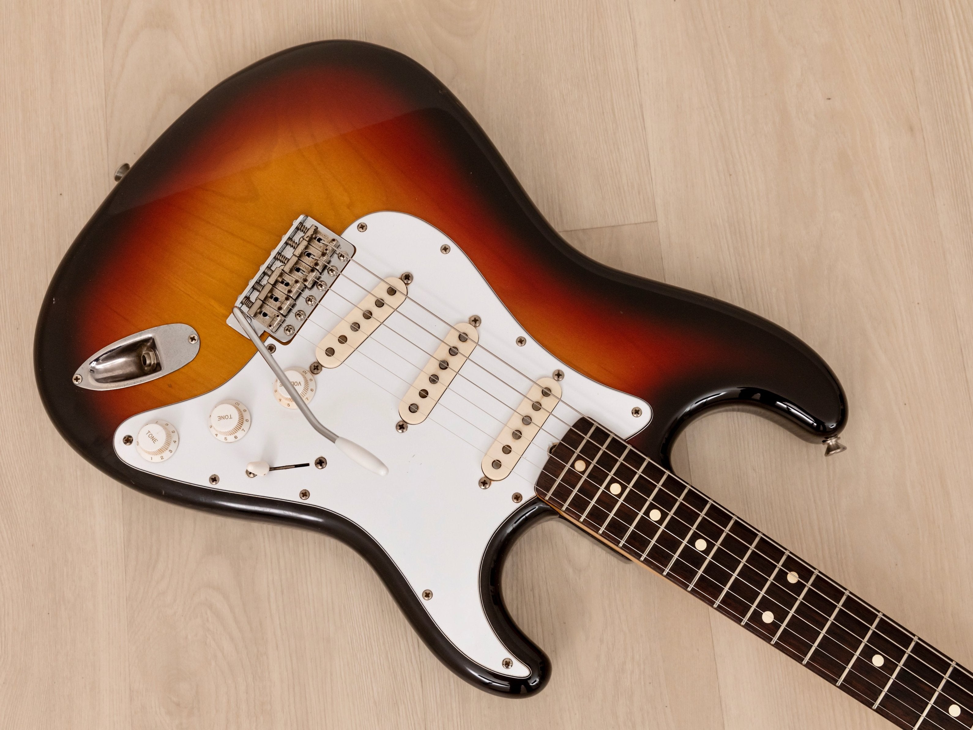 1982 Fender '62 Stratocaster JV ST62-65 Sunburst w/ USA Fullerton Pickups, Japan MIJ Fujigen