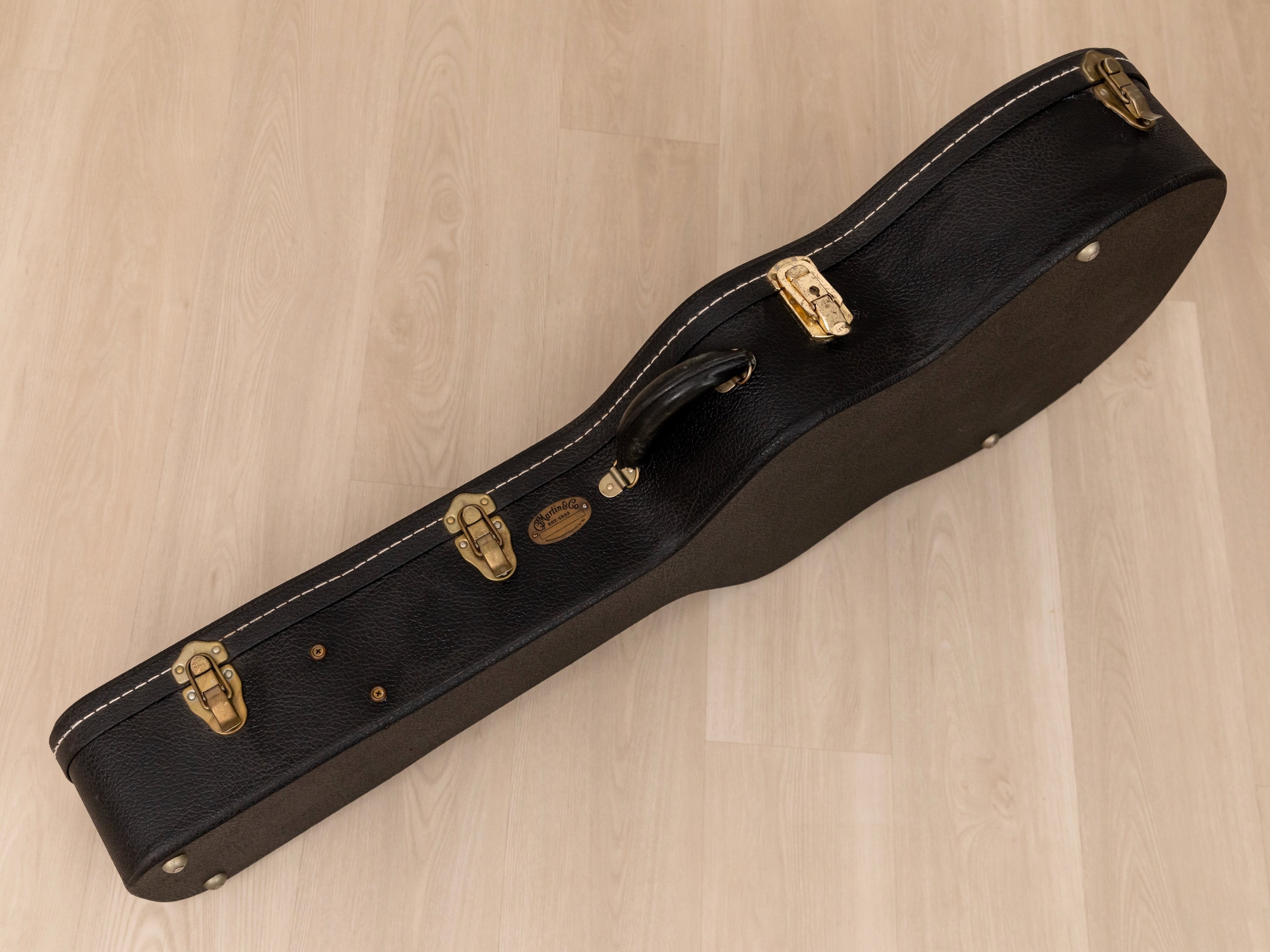 2001 Martin OM-28V Cutaway Herringbone Custom-Ordered One-Off Acoustic Guitar w/ Pickup, Case