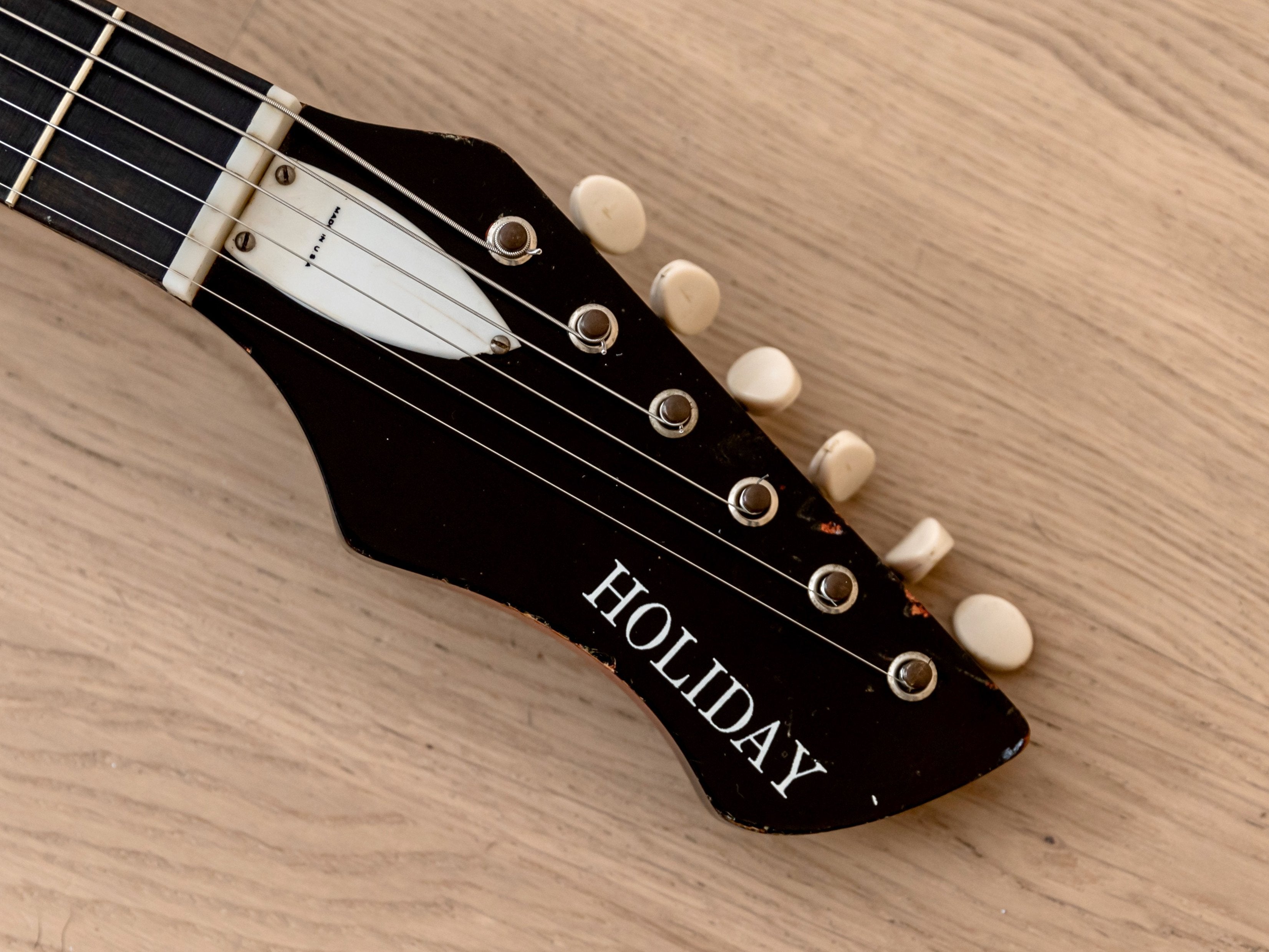 1967 Harmony Silhouette H17 Holiday-Branded Vintage Electric Guitar w/ DeArmond Gold Foils, Bobkat
