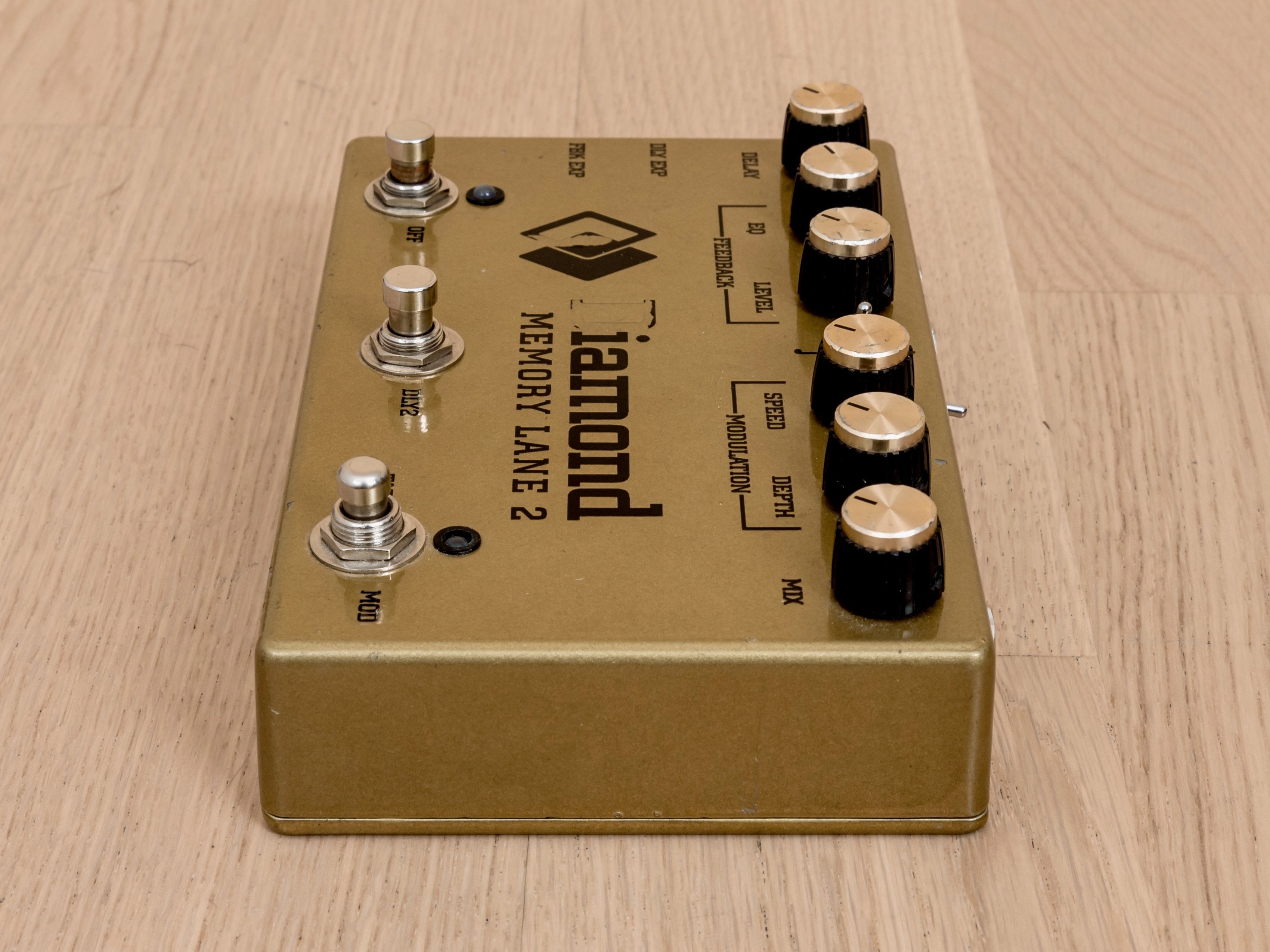 Diamond Memory Lane 2 Analog Bucket Brigade Delay Guitar Effects Pedal, Gold w/ Power Supply