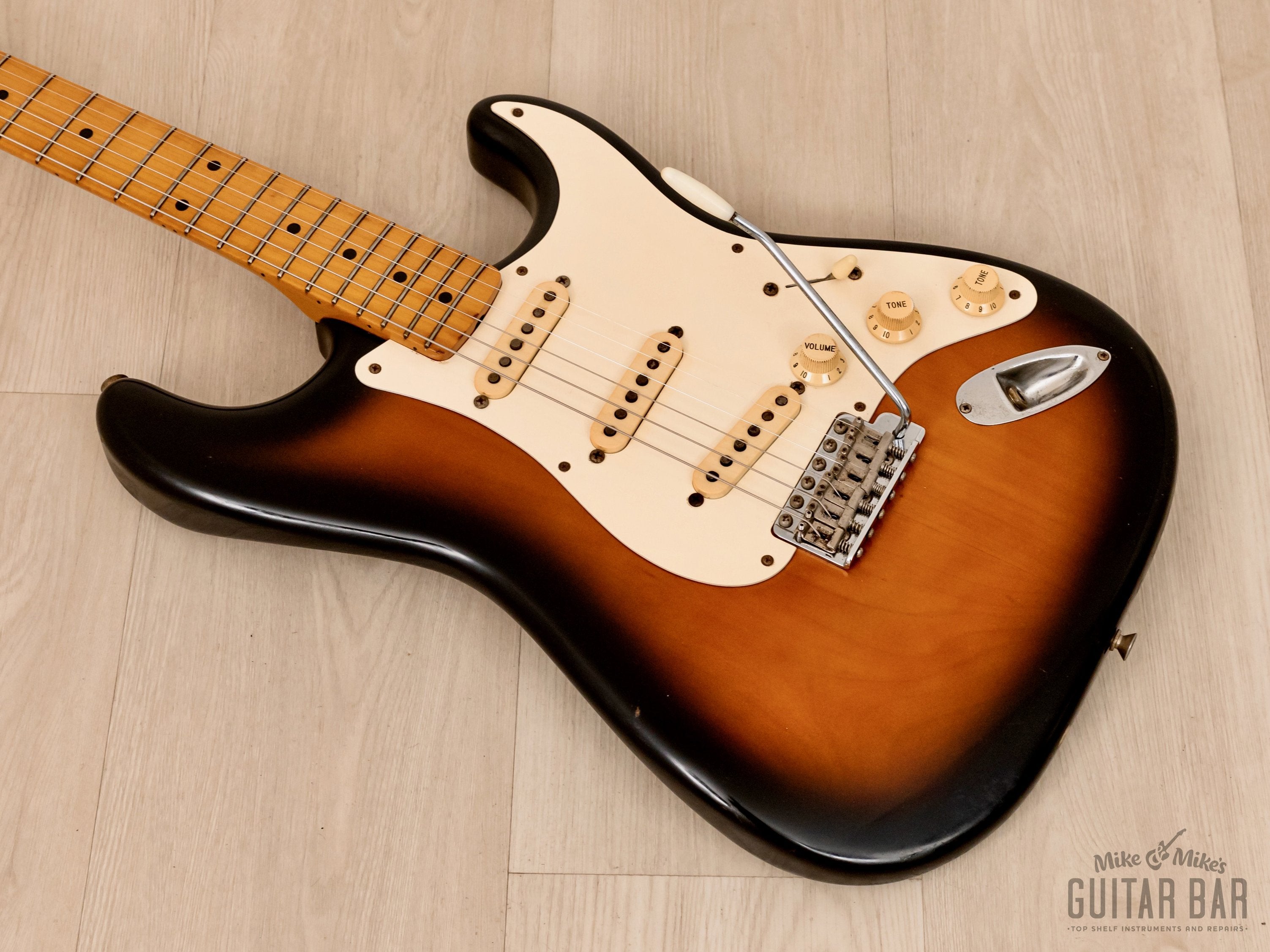 1989 Fender '54 Stratocaster ST54-900 Sunburst Lacquer w/ American Vintage Pickups, Japan MIJ Fujigen ST54-115