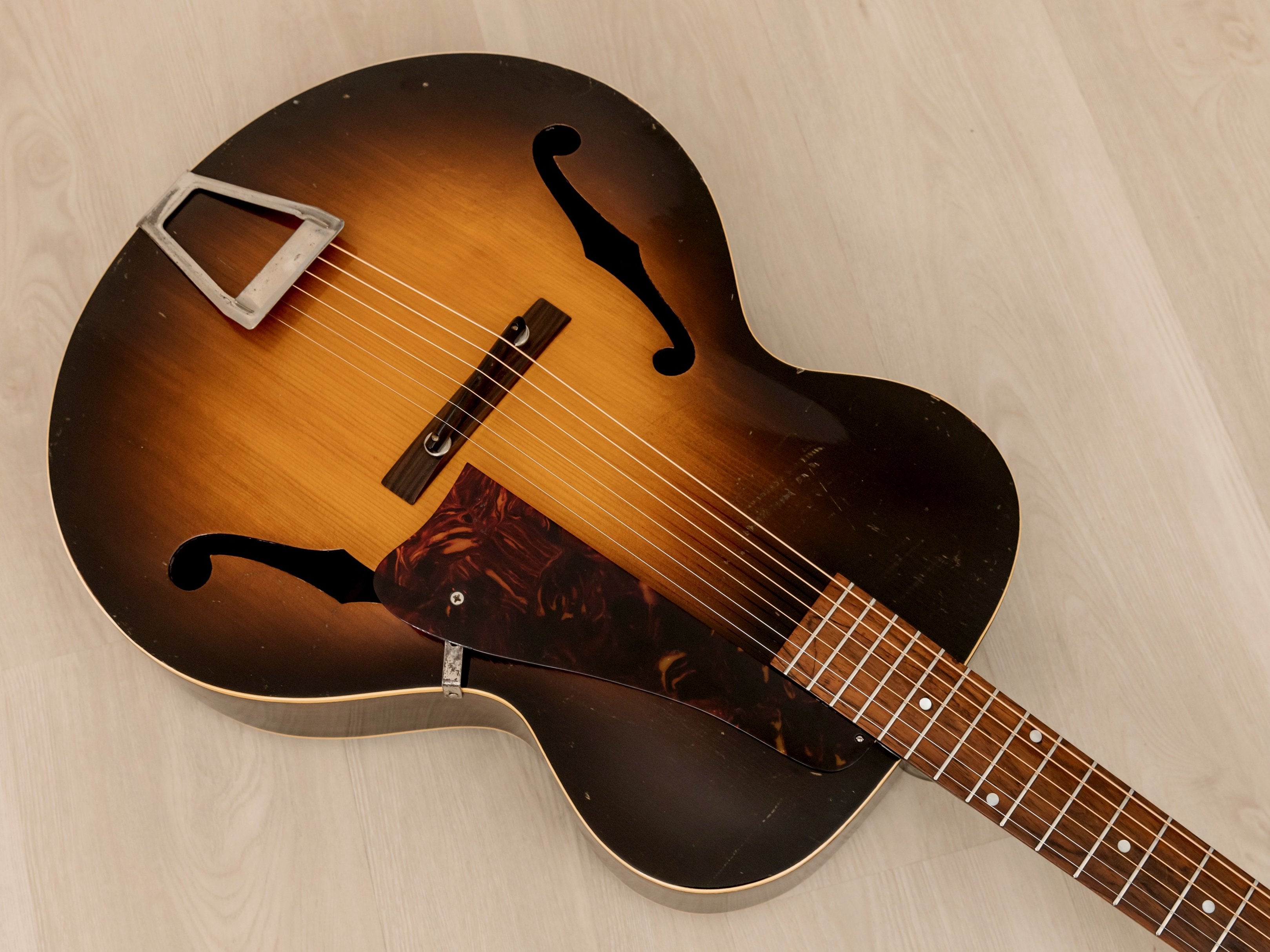 1942 Kalamazoo KG-31 Vintage Gibson-Made Archtop Acoustic Guitar w/ Case