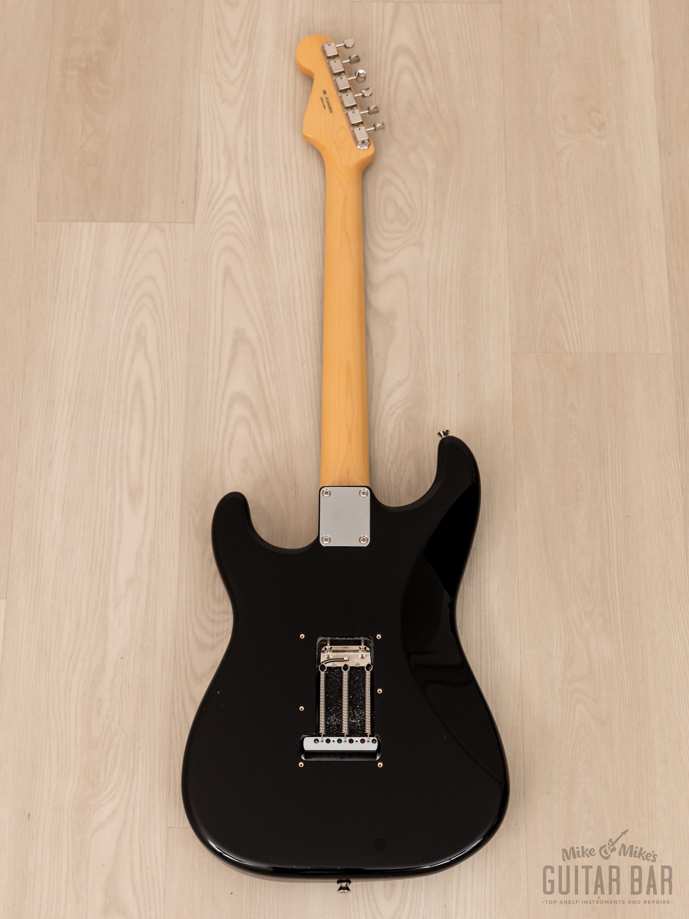 2022 Fender Traditional II 60s Stratocaster Black, Japan MIJ