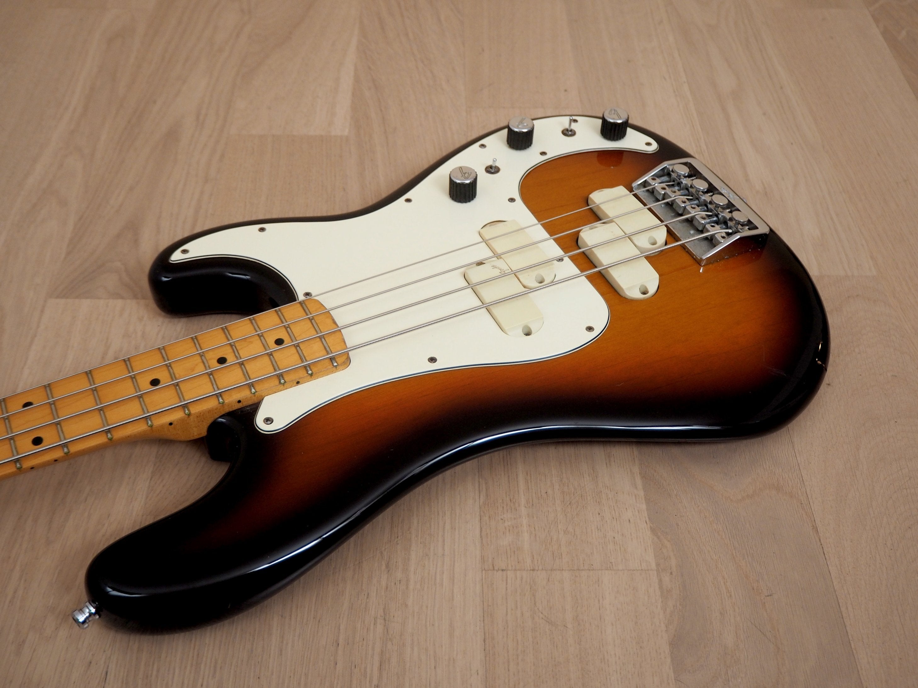 1984 Fender Precision Bass Elite II Vintage Electric Bass Guitar Sunburst w/ Case