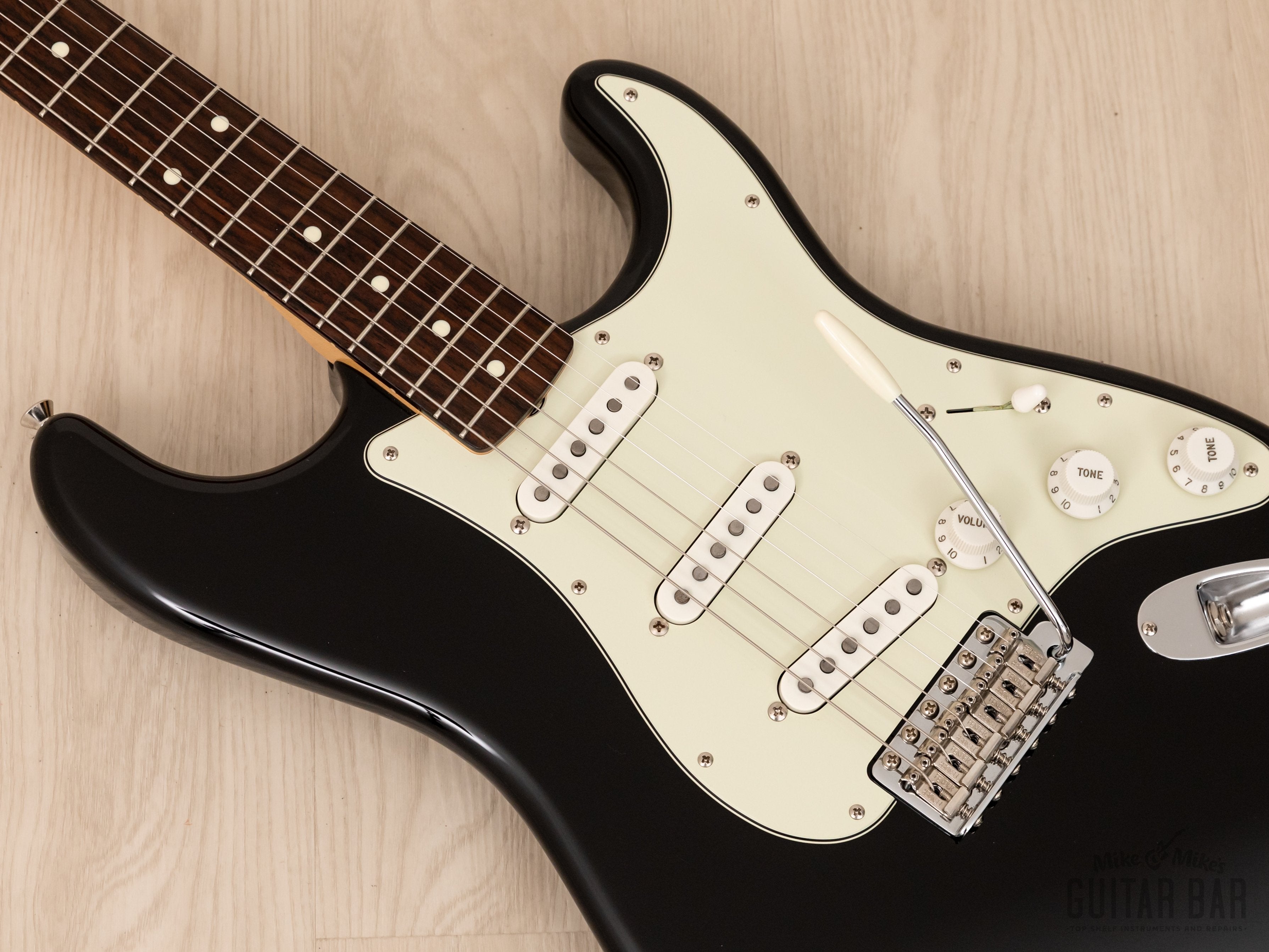2022 Fender Traditional II 60s Stratocaster Black, Japan MIJ