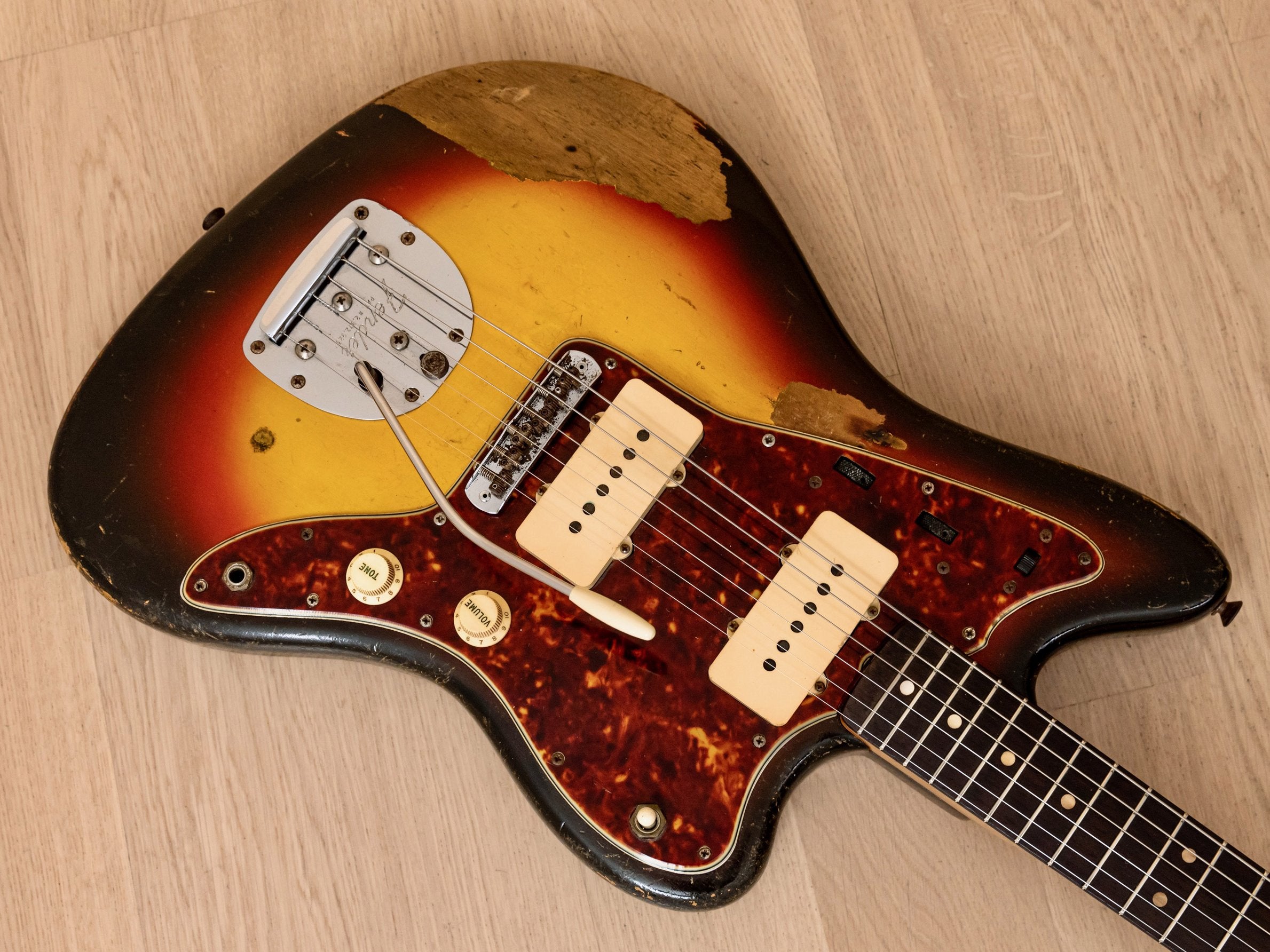 1965 Fender Jazzmaster Vintage Electric Guitar Sunburst w/ Case