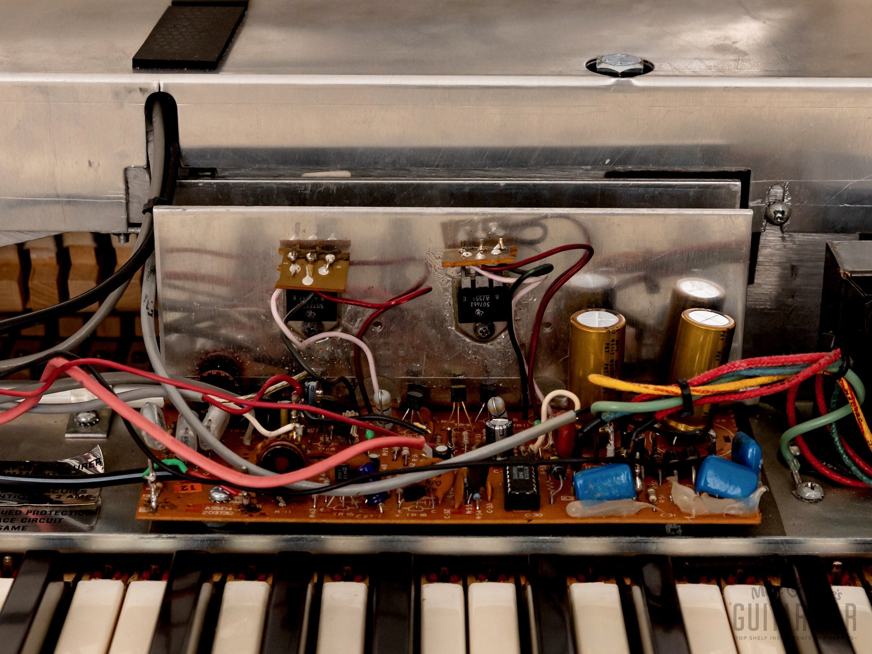 1976 Wurlitzer 200A Conversion Cream Top Vintage Electric Piano, Fully Serviced 206A