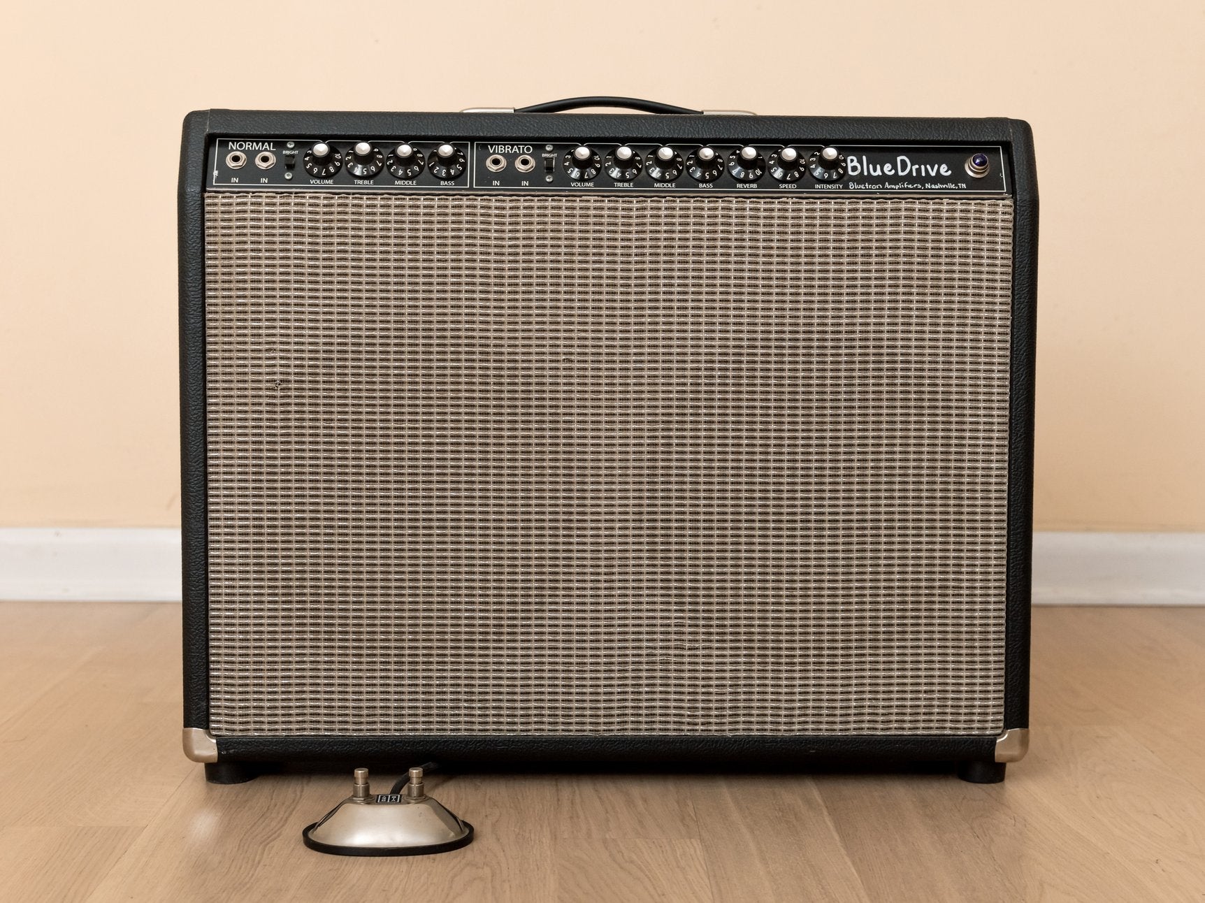 Bluetron BlueDrive Hand-Wired Black Panel-Style 2x12 Tube Combo Amp 85 Watt, 6L6