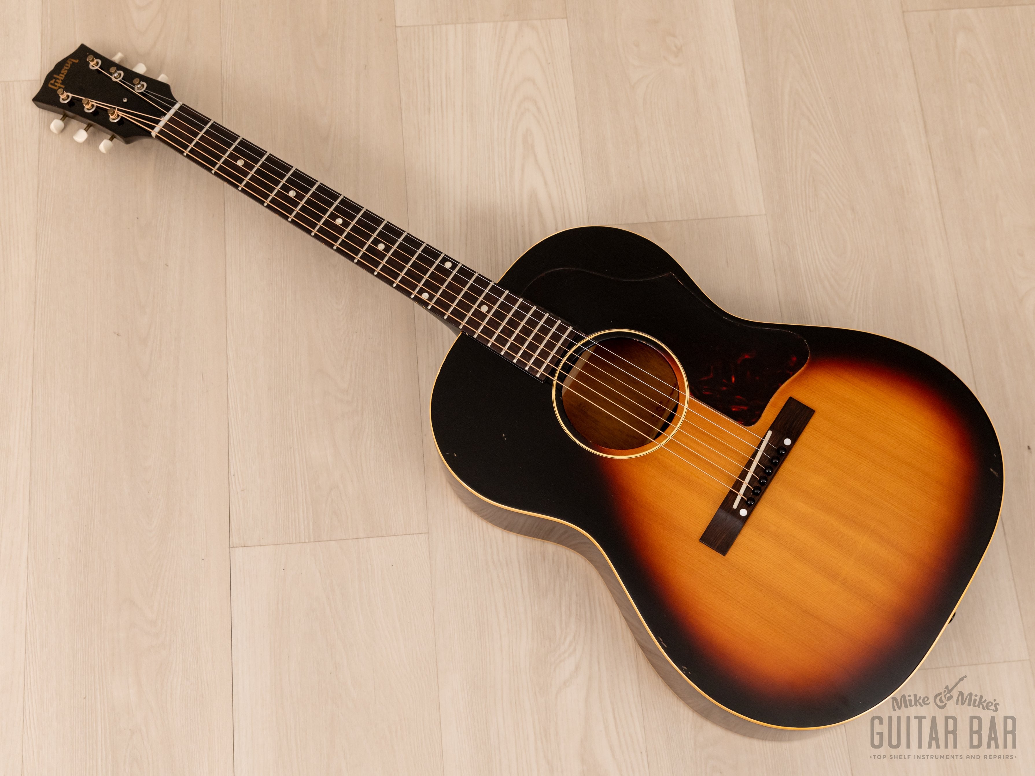 1962 Gibson LG-1 Vintage Acoustic Guitar Sunburst w/ Case