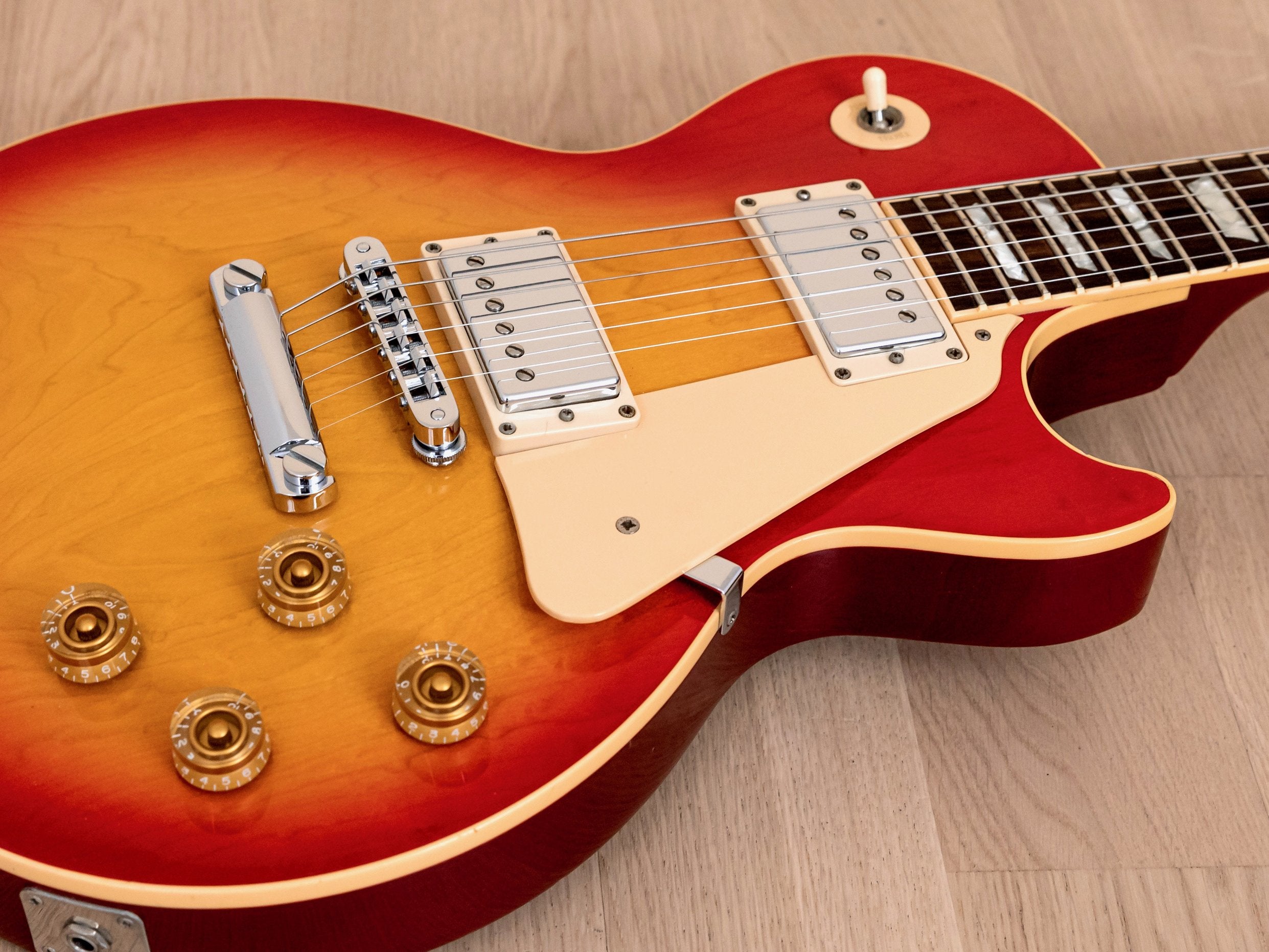 1999 Gibson Les Paul Standard Cherry Sunburst 100% Original w/ Case & Hangtags, Yamano