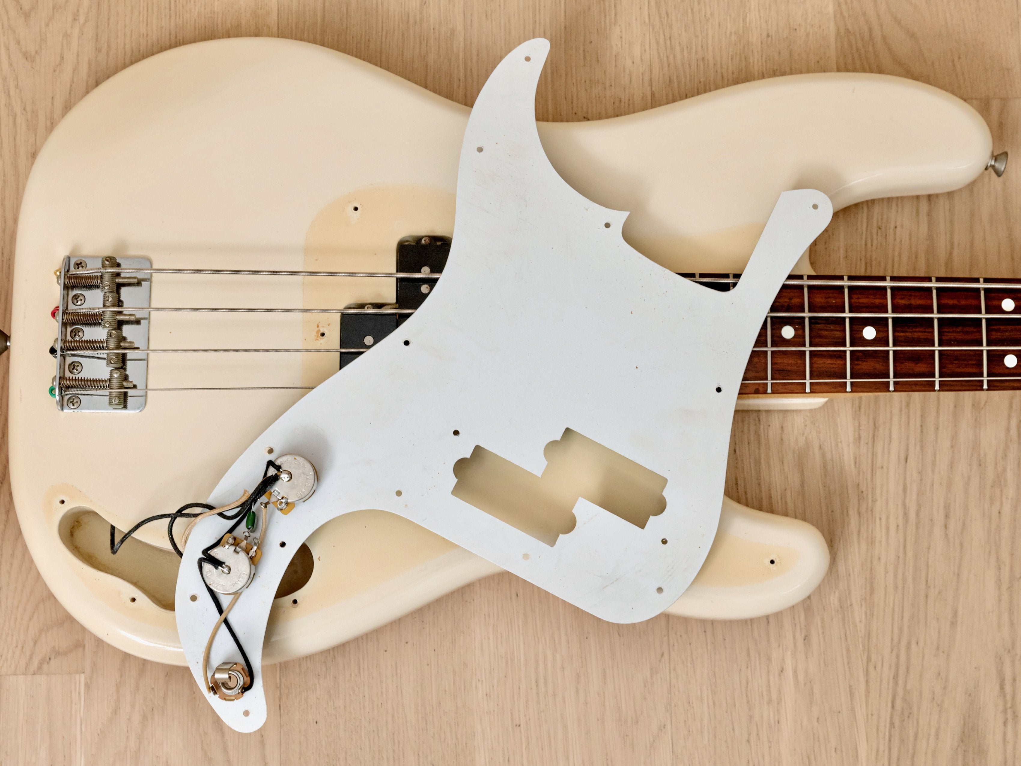 Fender Japan / PB62-US Vintage White-