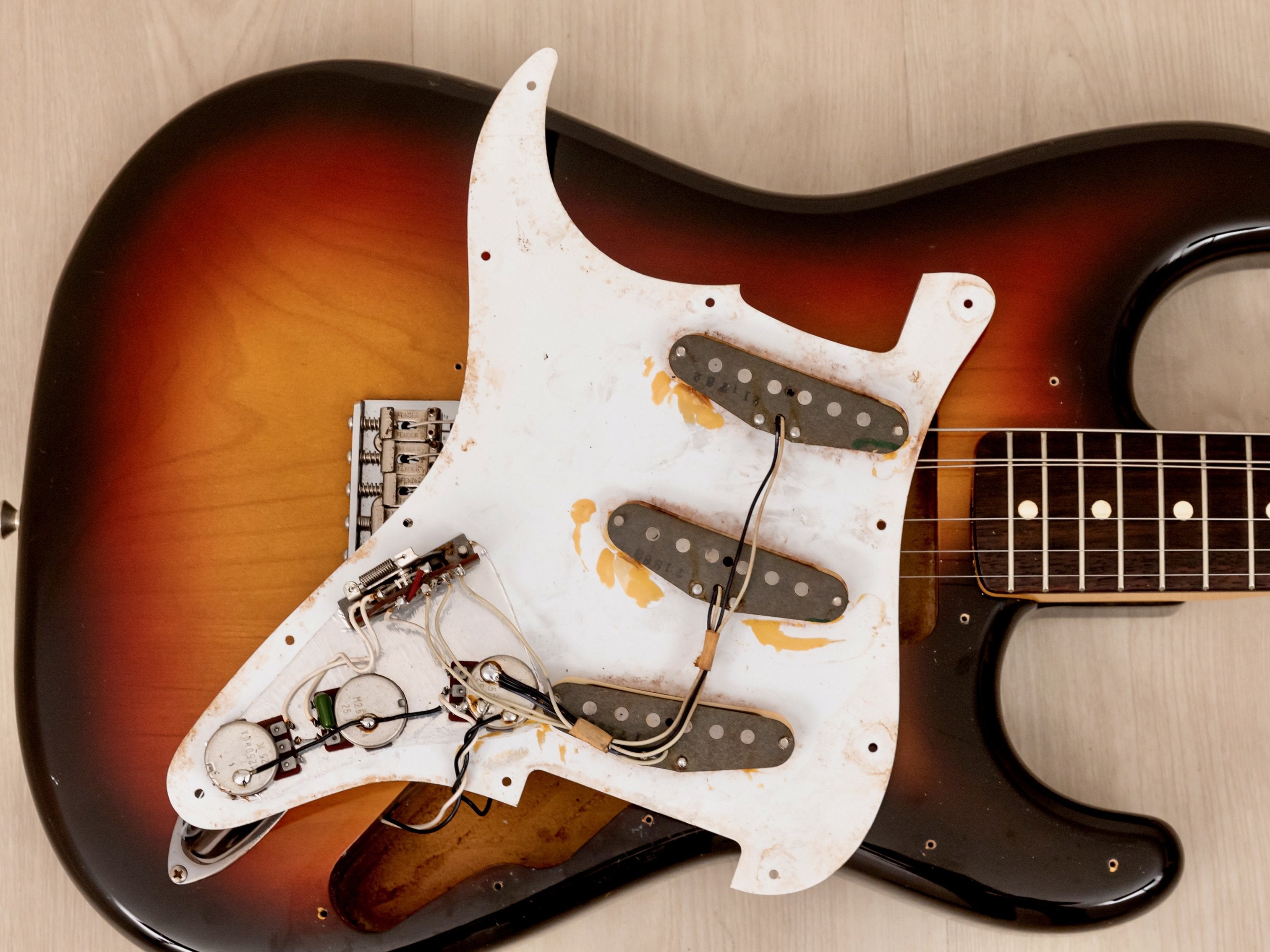 Fender ' Stratocaster JV ST Sunburst w/ USA Fullerton Pickups,  Japan MIJ Fujigen