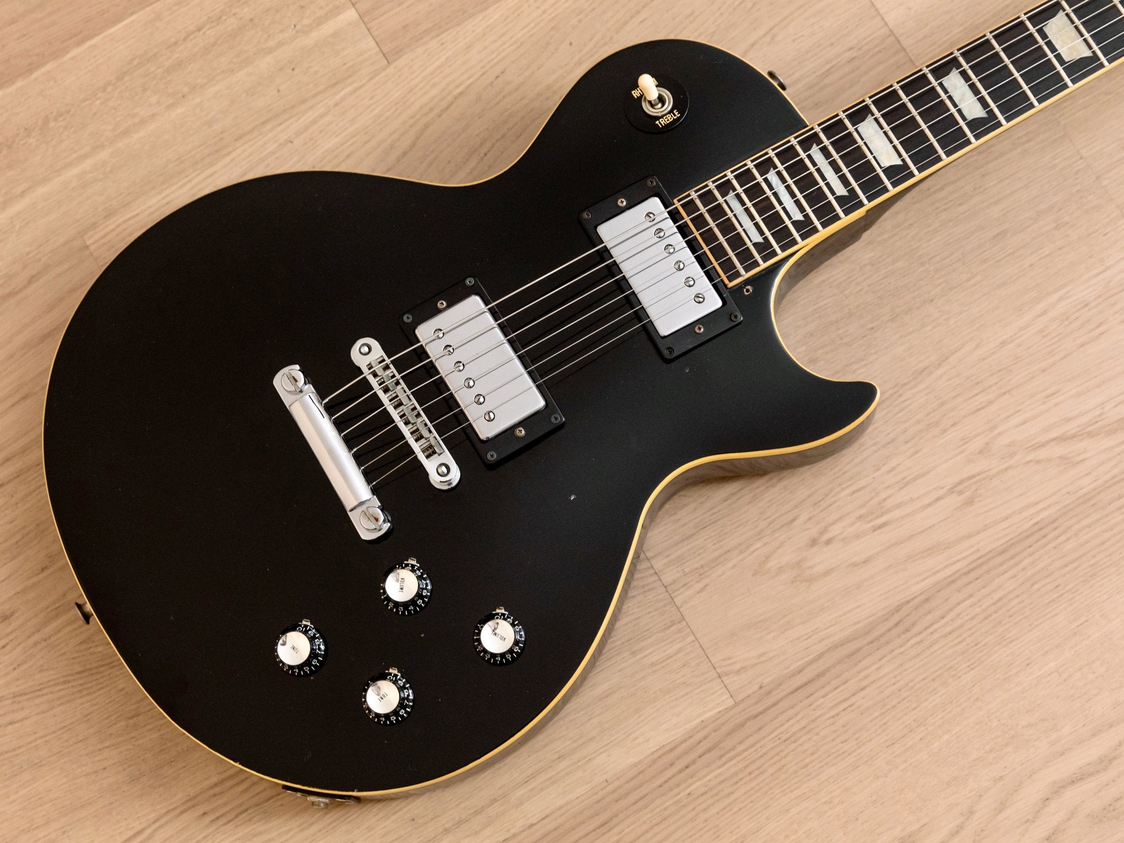 1975 Greco EG700 Standard Vintage Guitar Ebony w/ Case & Maxon U-2000, Japan Fujigen