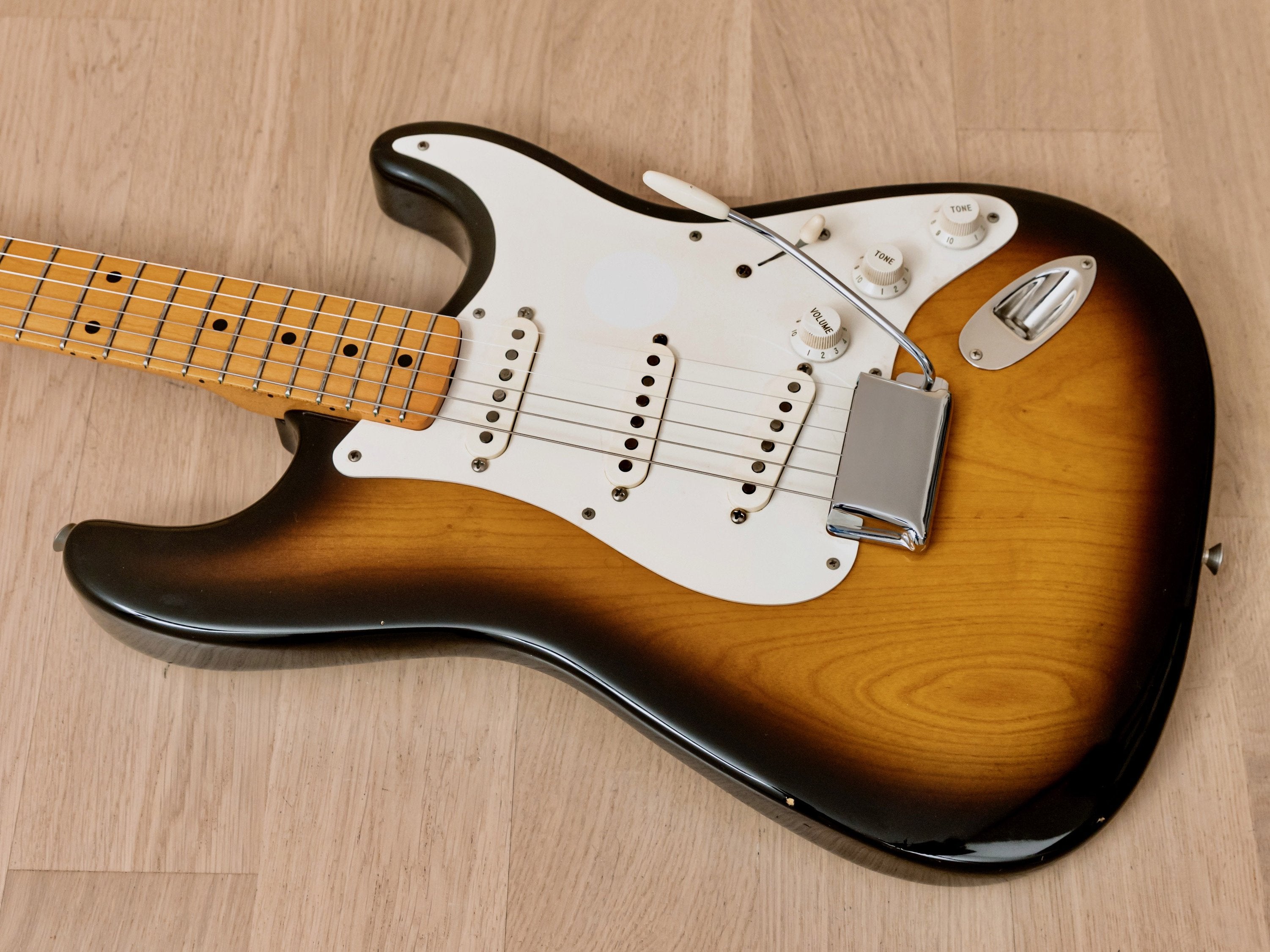 1990 Fender Custom Shop 1954 Stratocaster Sunburst Ash 100% Original w/ Tweed Case