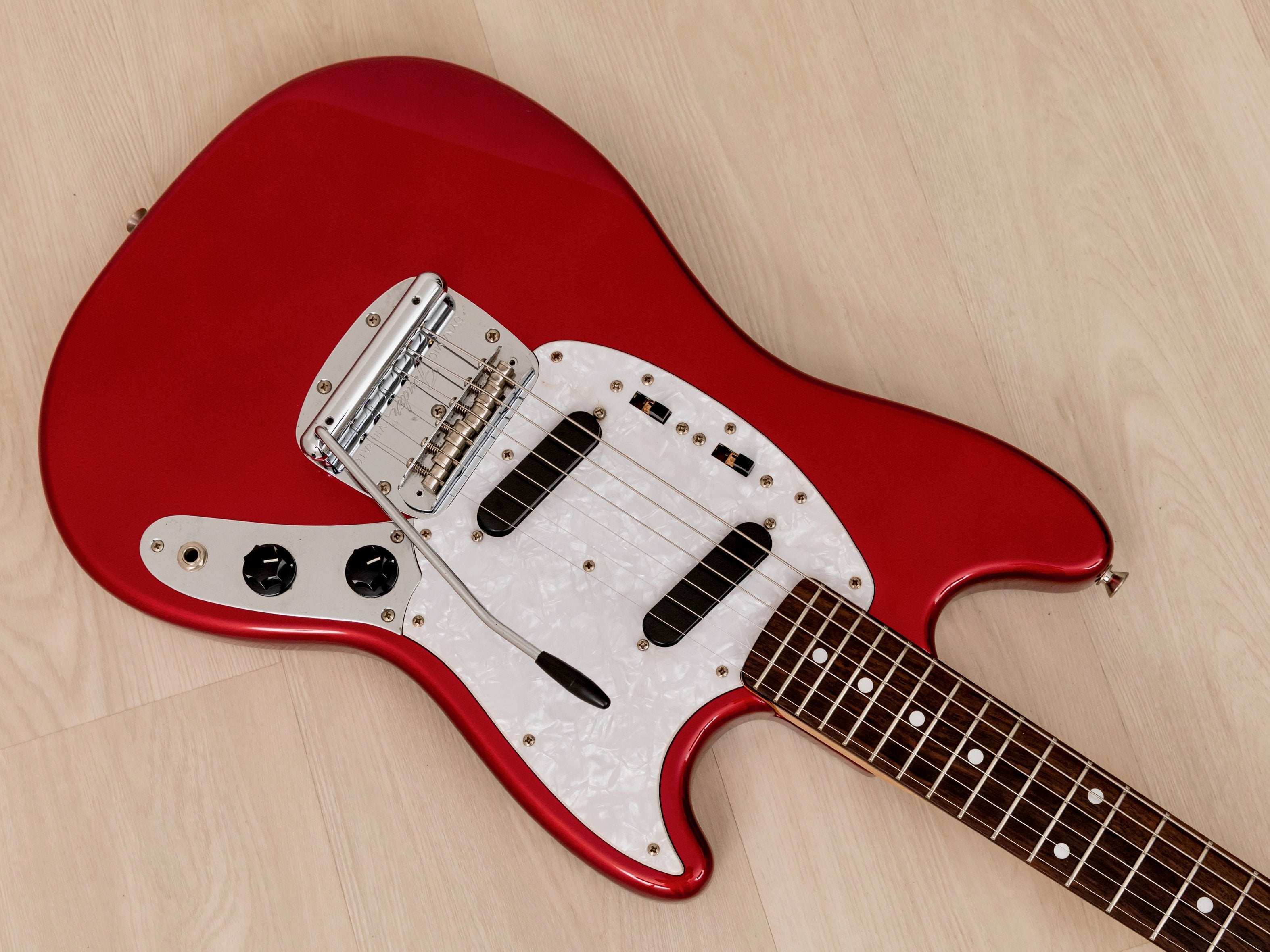 2010 Fender Mustang '69 Vintage Reissue MG69/MH Candy Apple Red, Japan MIJ