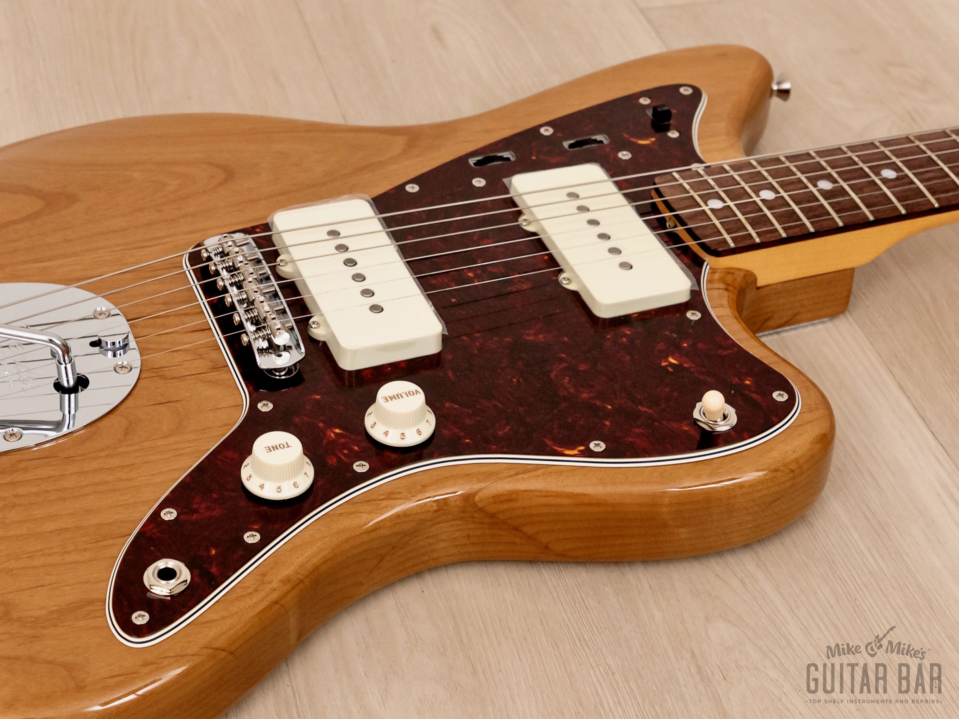 2023 Fender Traditional II 60s Jazzmaster FSR Walnut Mint Condition w/  Hangtag, Japan MIJ